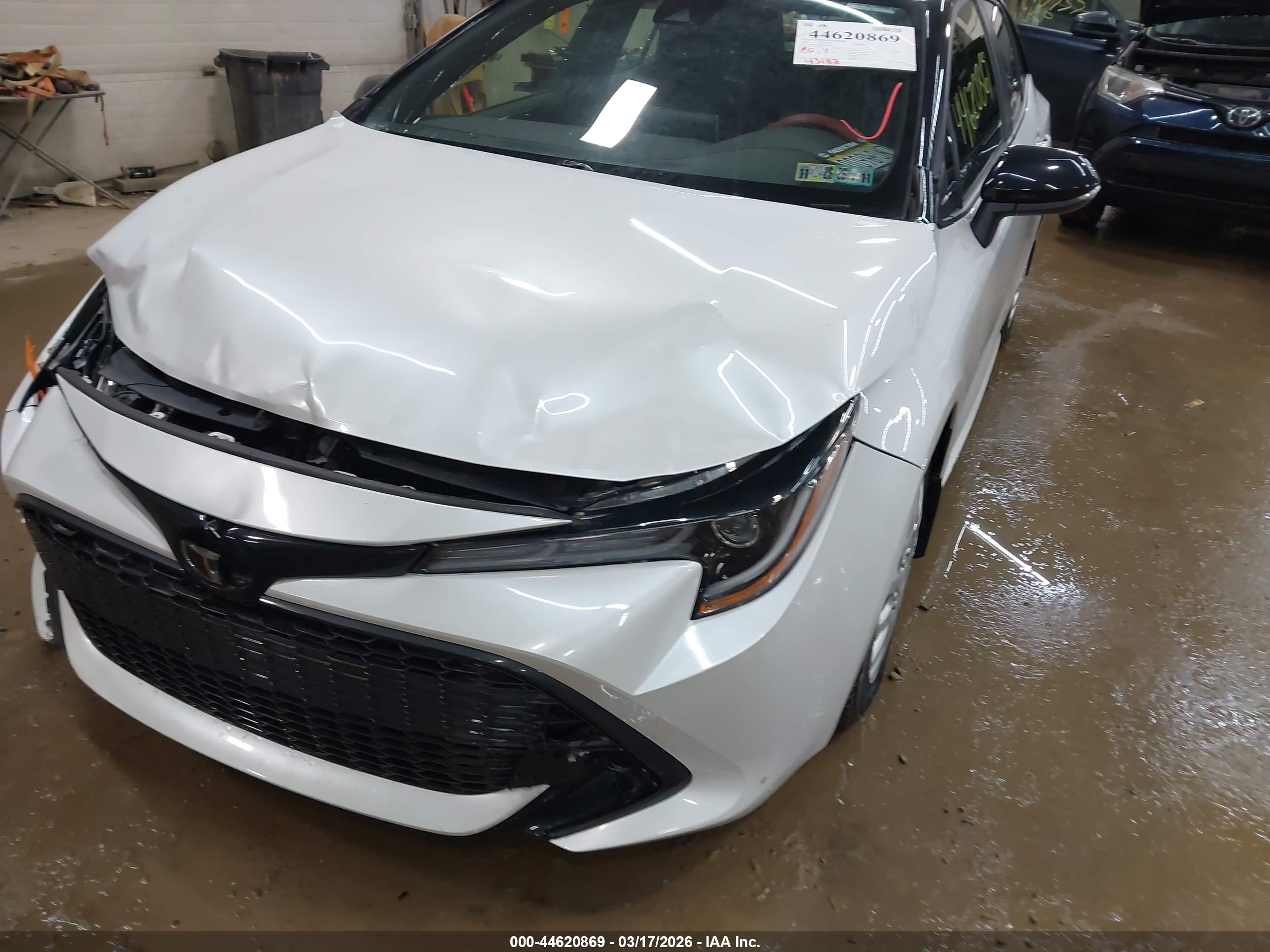 TOYOTA COROLLA image 6