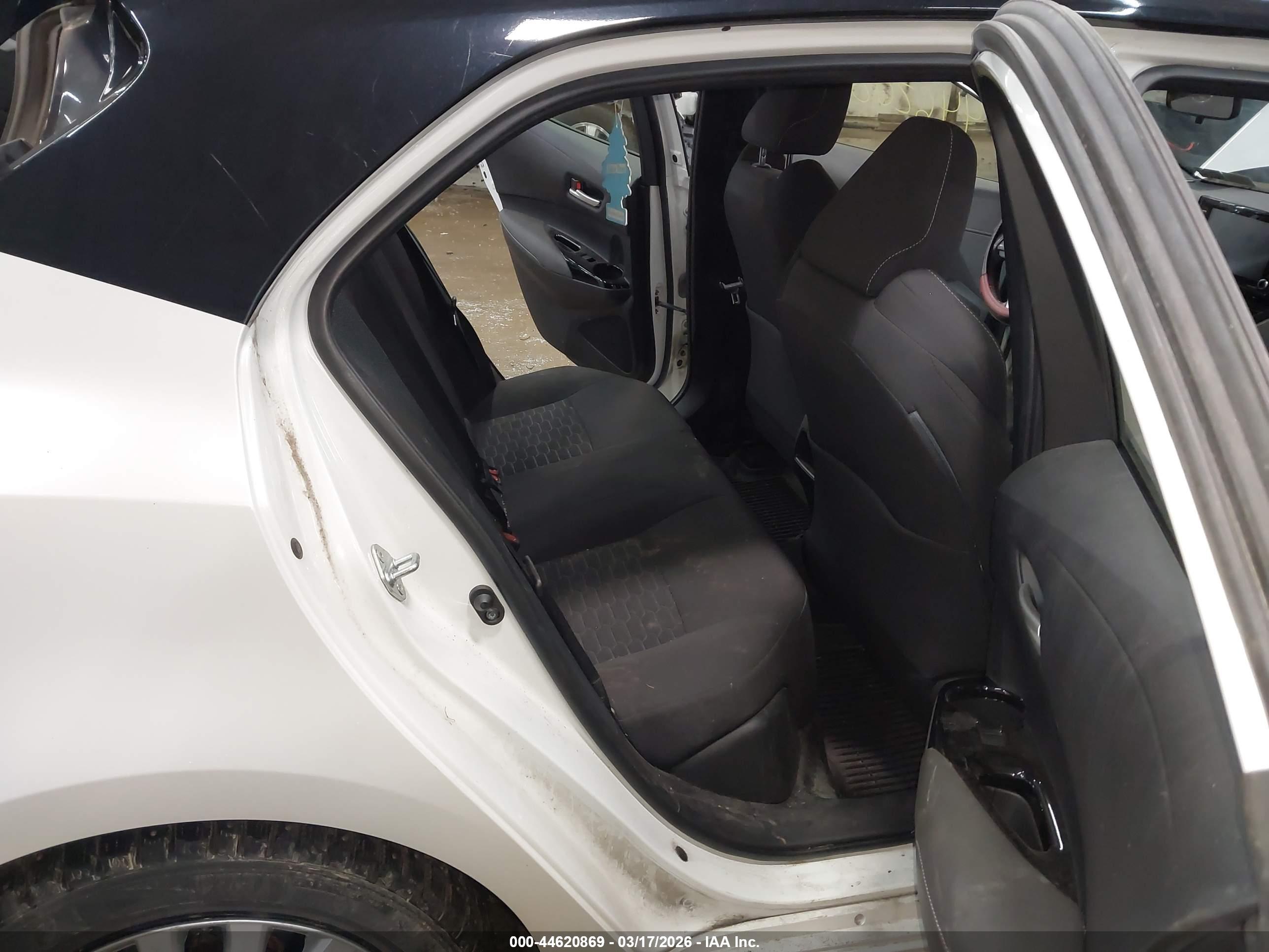 TOYOTA COROLLA image 8