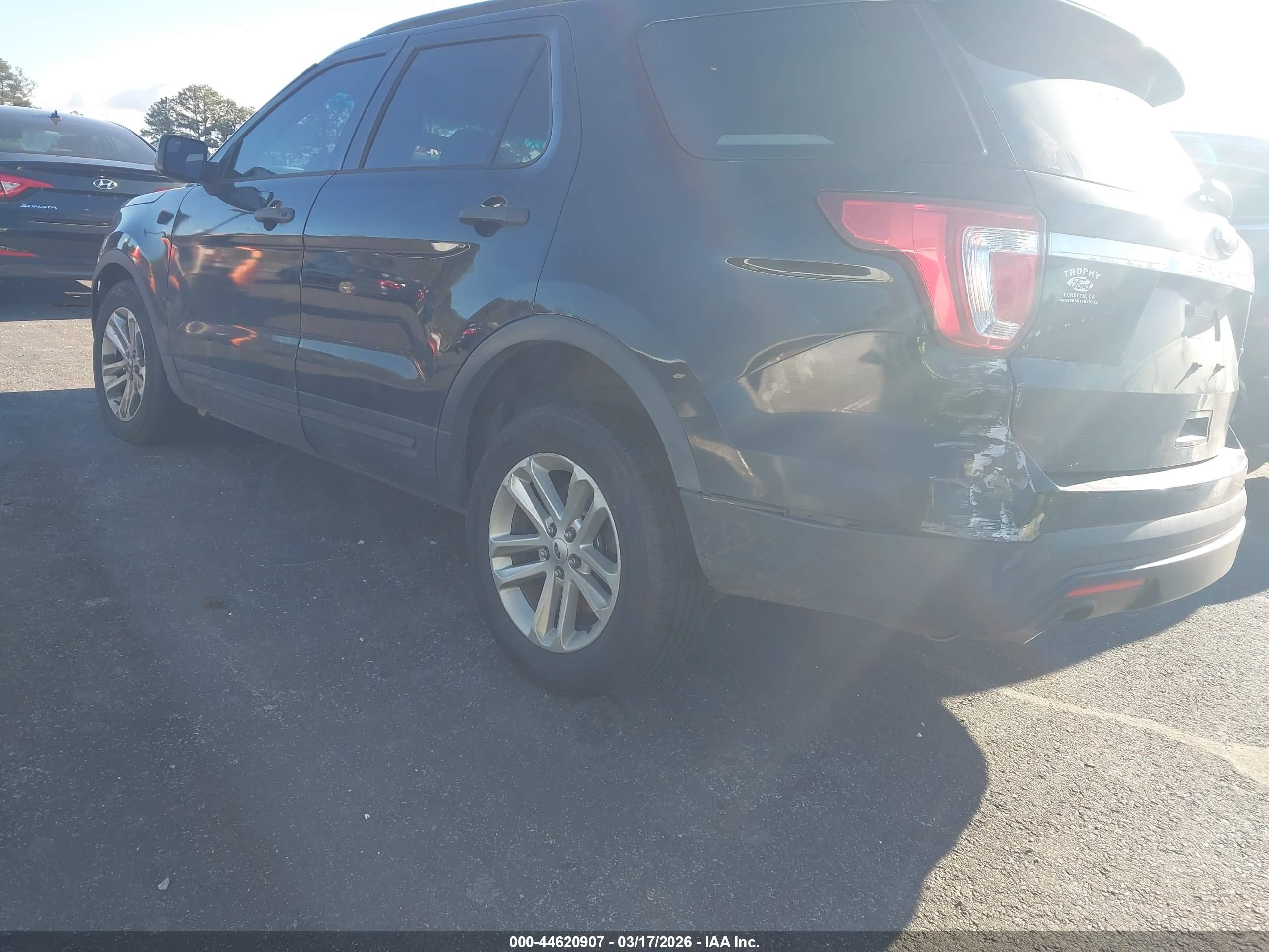 FORD EXPLORER image 3
