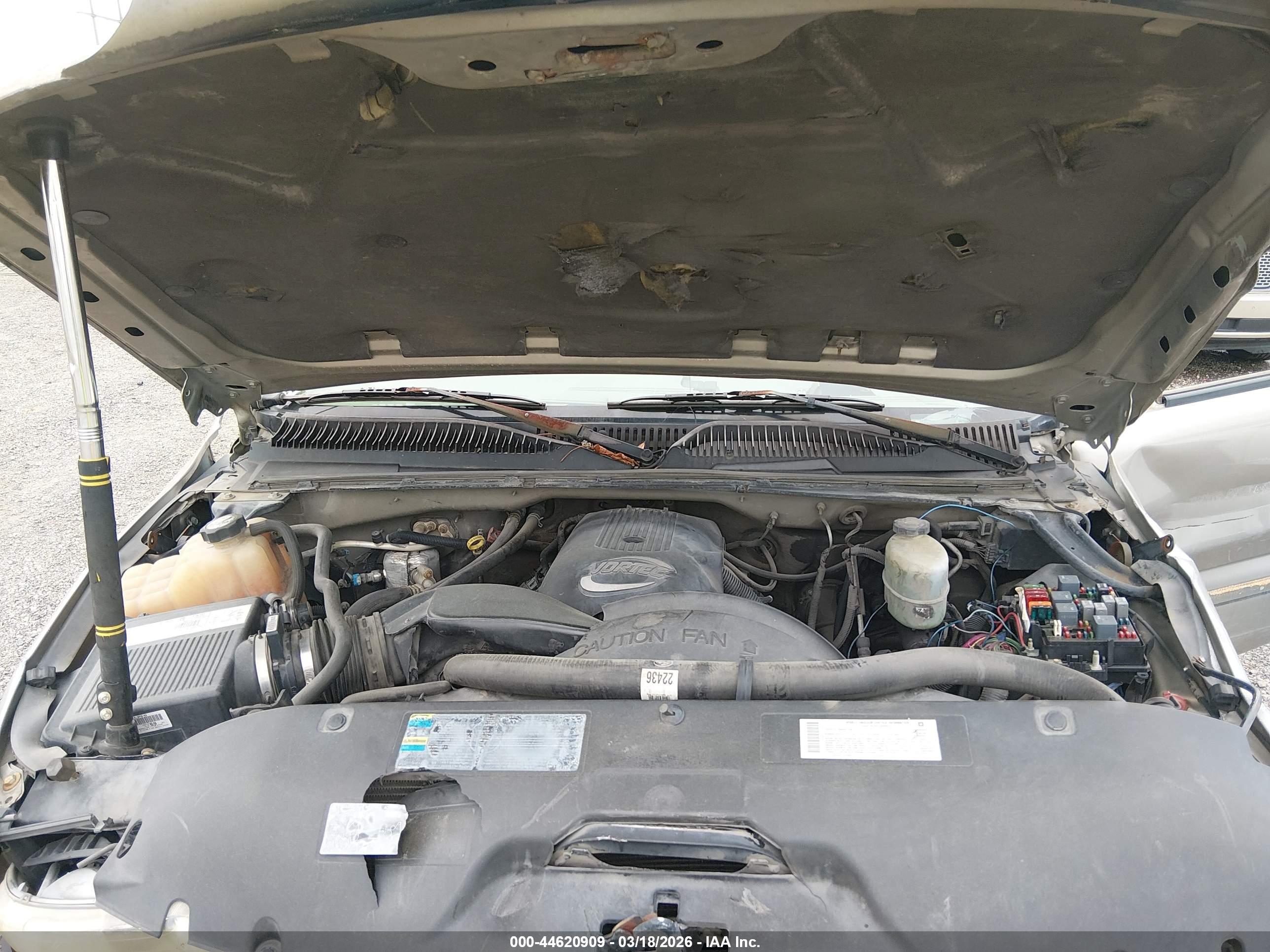 CHEVROLET SILVERADO image 10