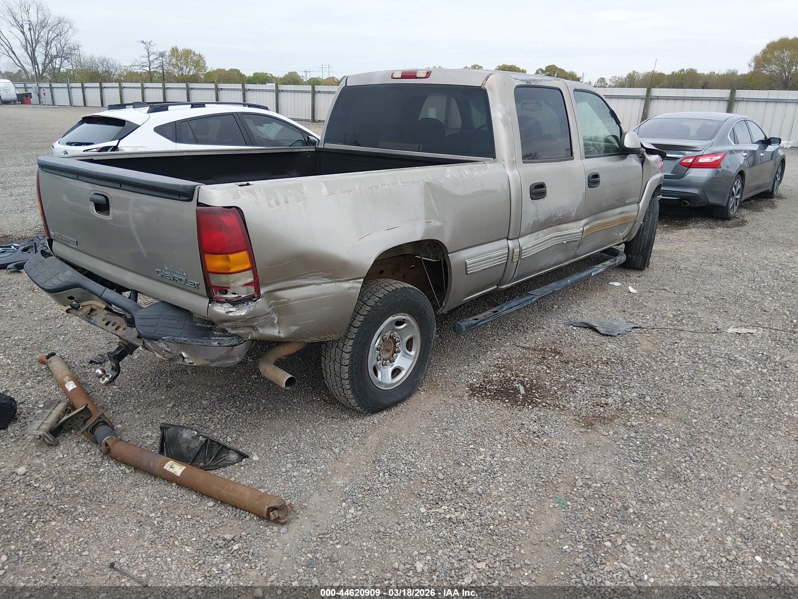 CHEVROLET SILVERADO image 4
