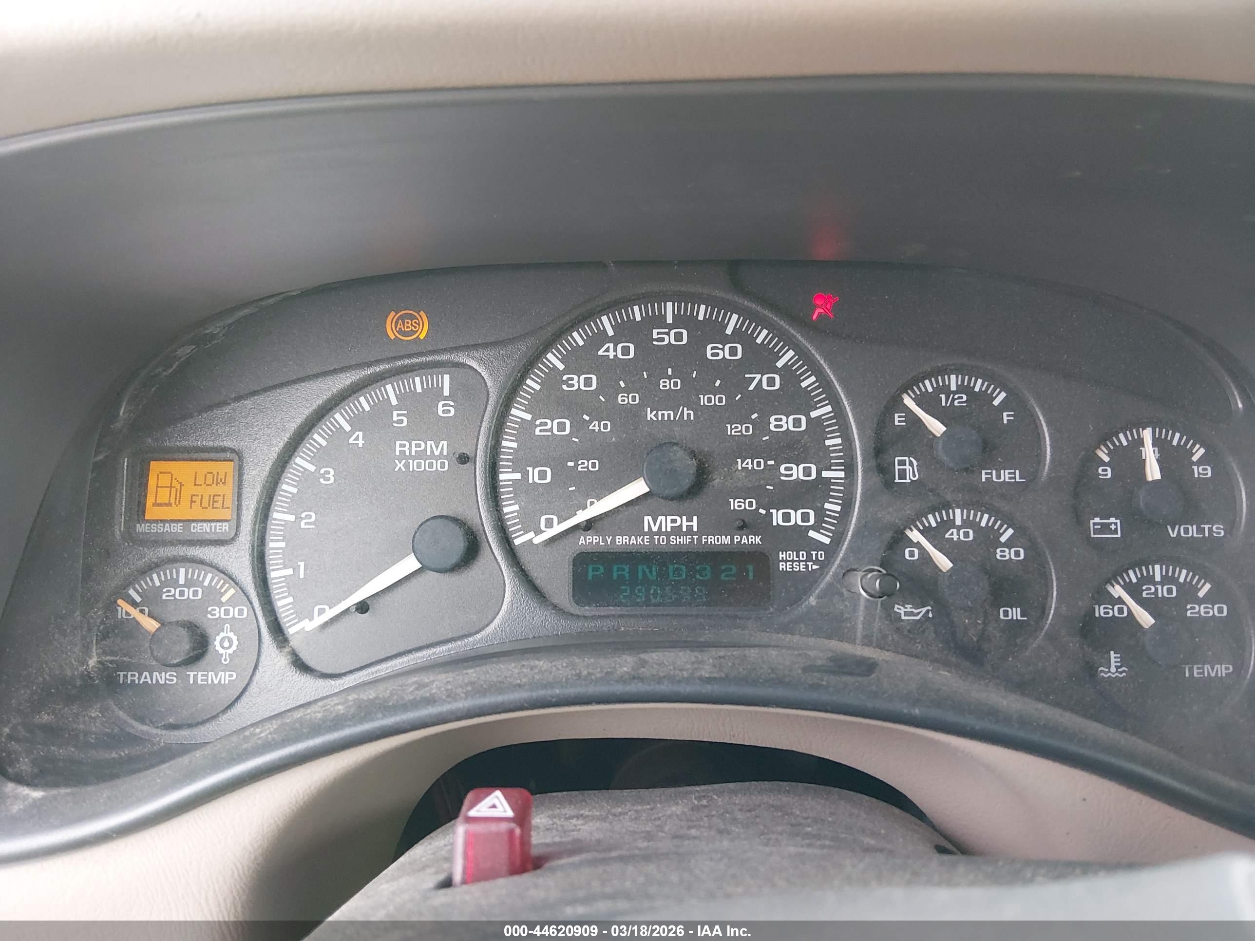 CHEVROLET SILVERADO image 7