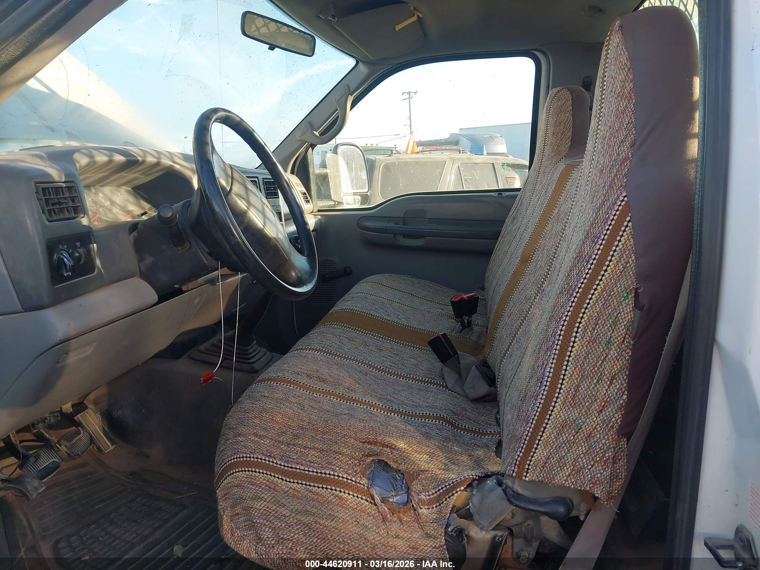 FORD F-450 image 7