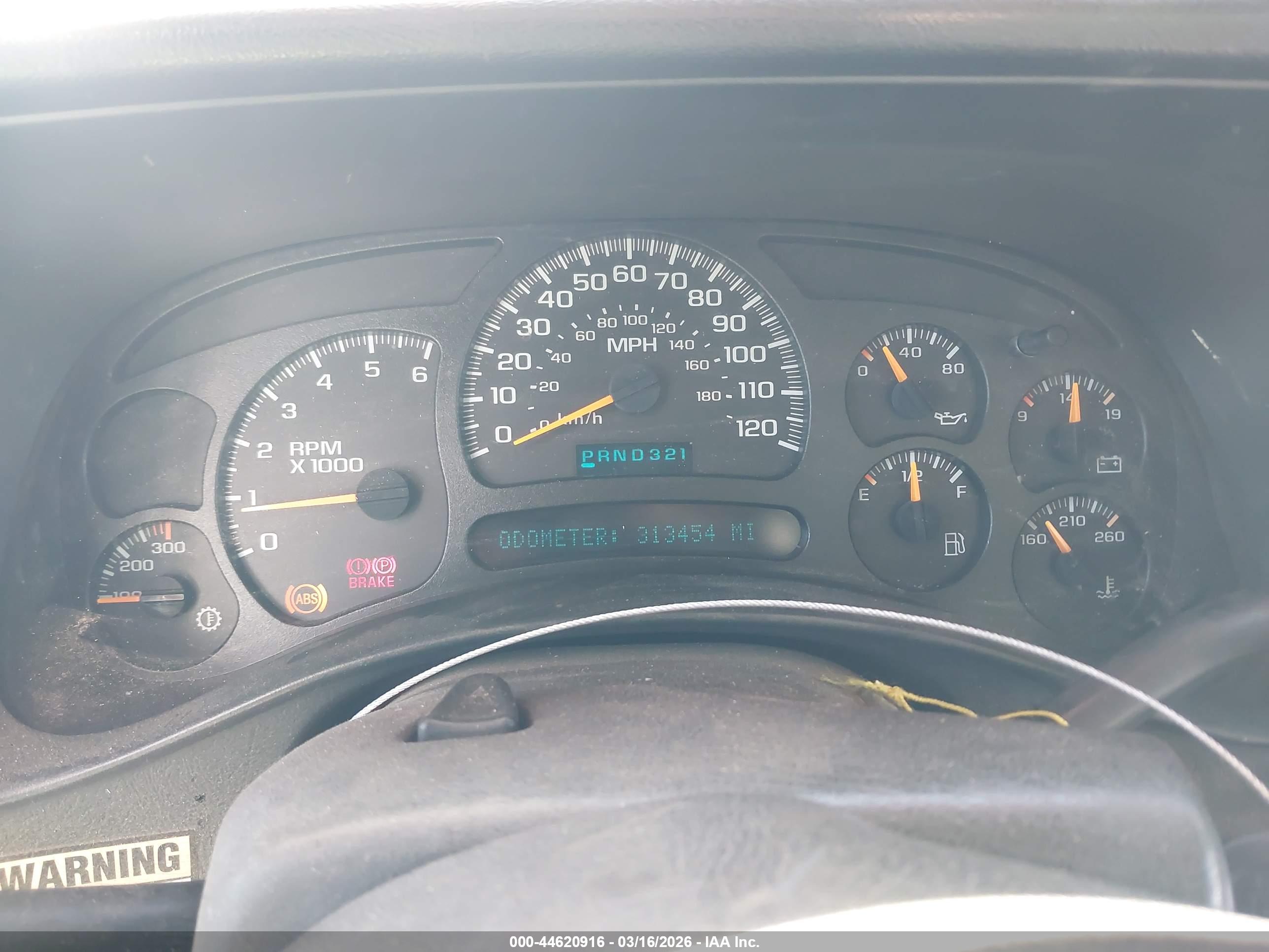 CHEVROLET SILVERADO image 6