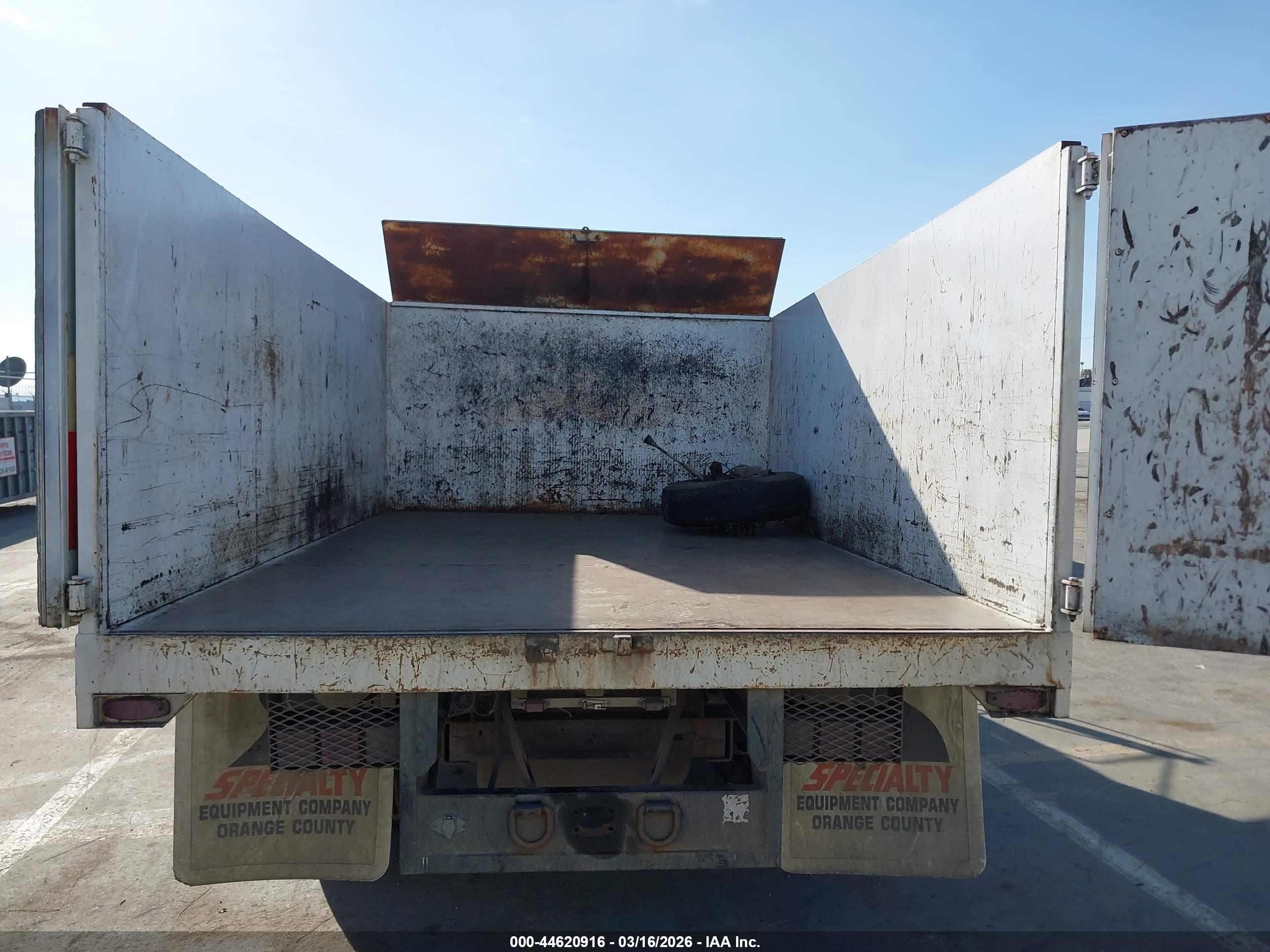 CHEVROLET SILVERADO image 7