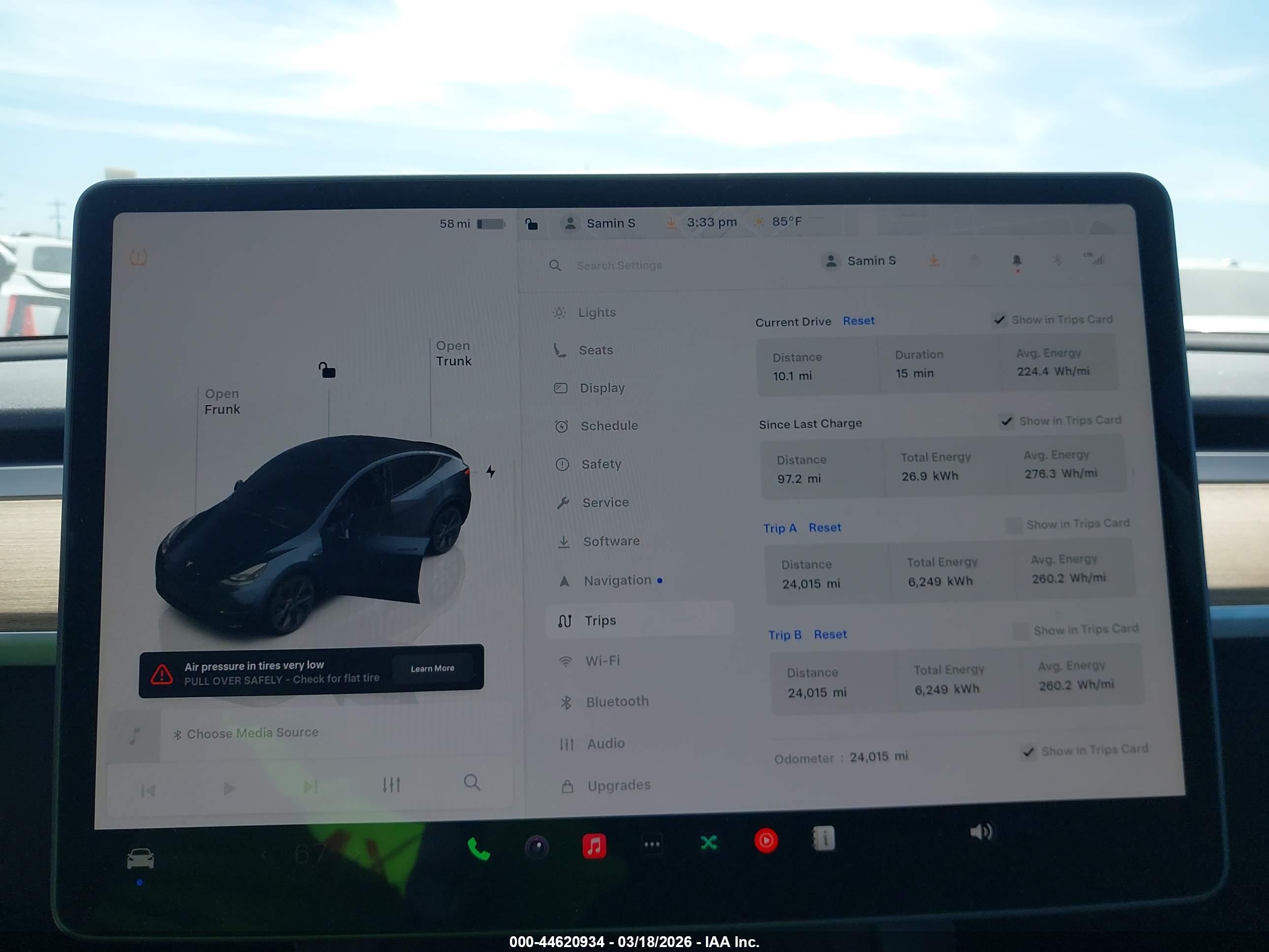 TESLA MODEL image 7