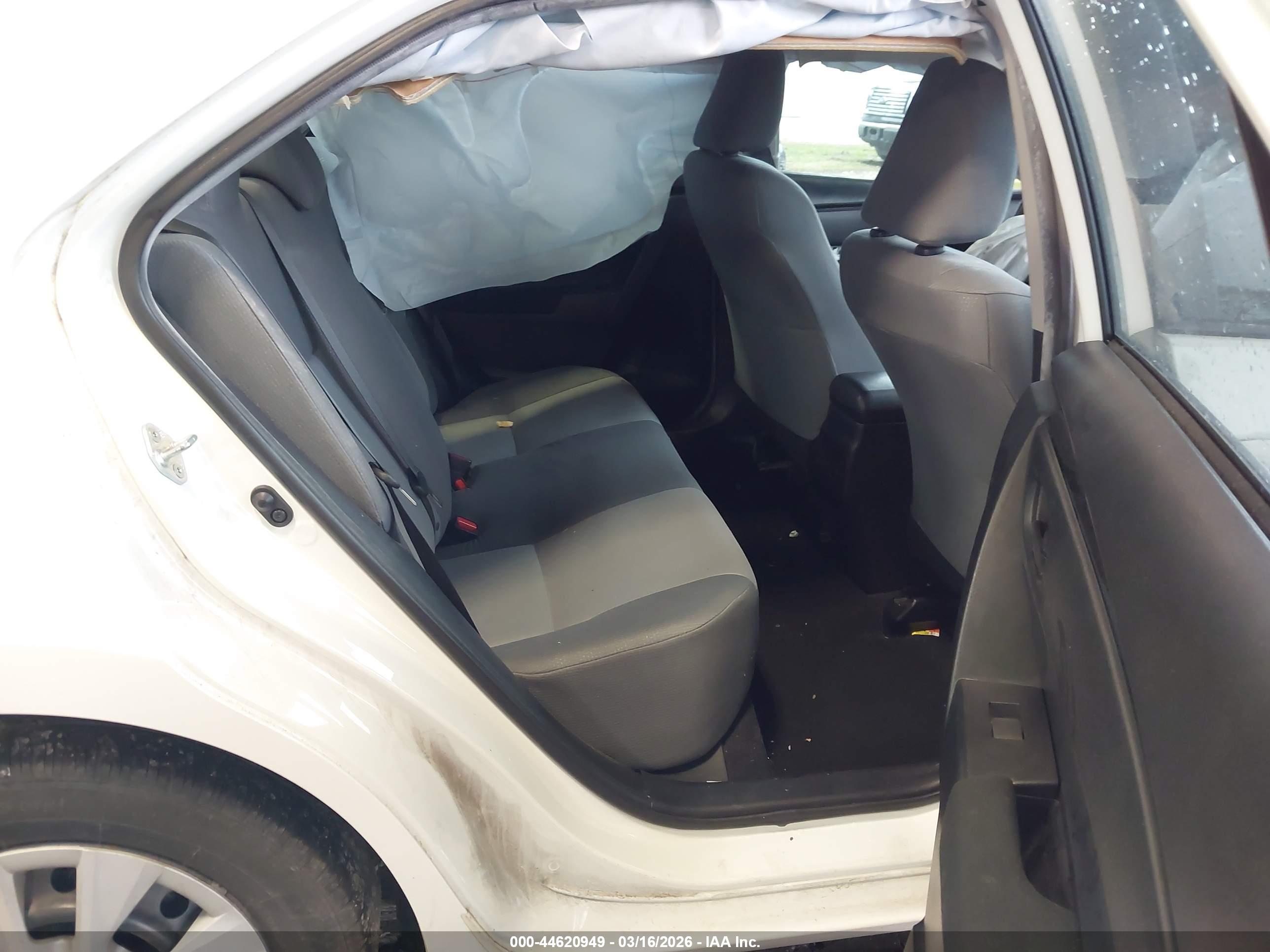 TOYOTA COROLLA image 8
