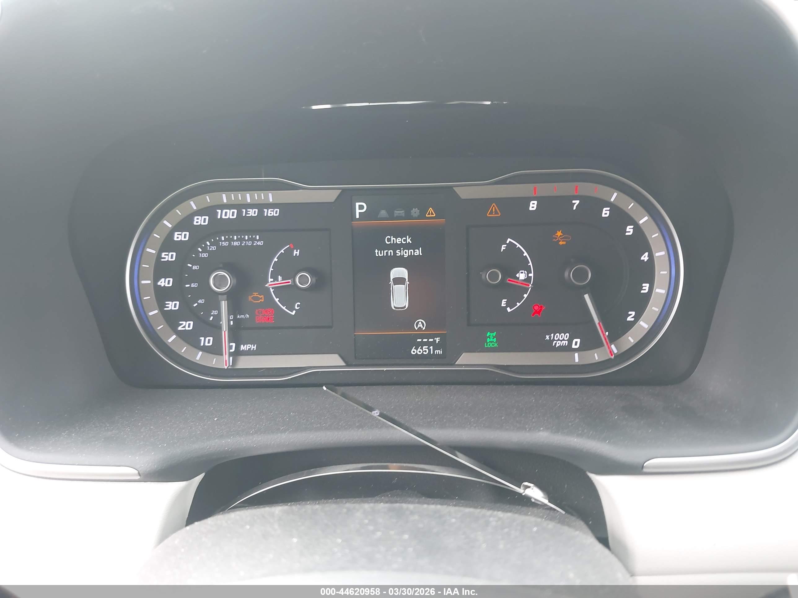 HYUNDAI TUCSON image 7