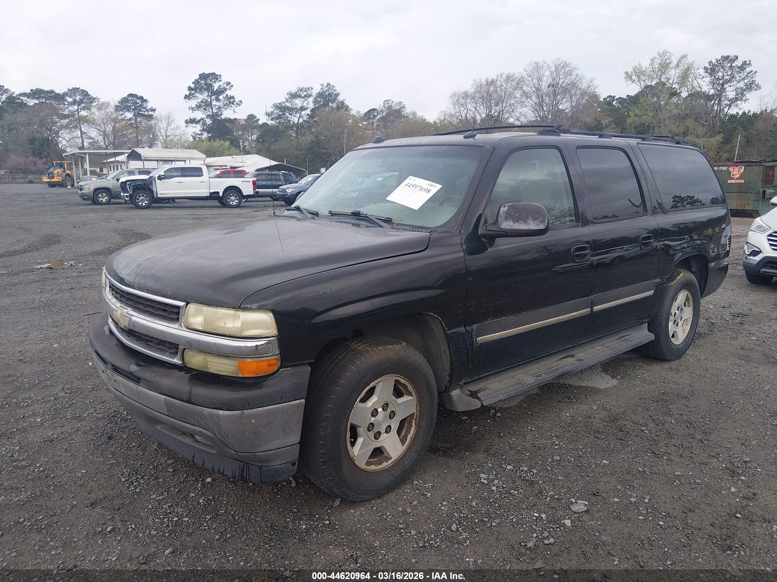 CHEVROLET SUBURBAN image 6
