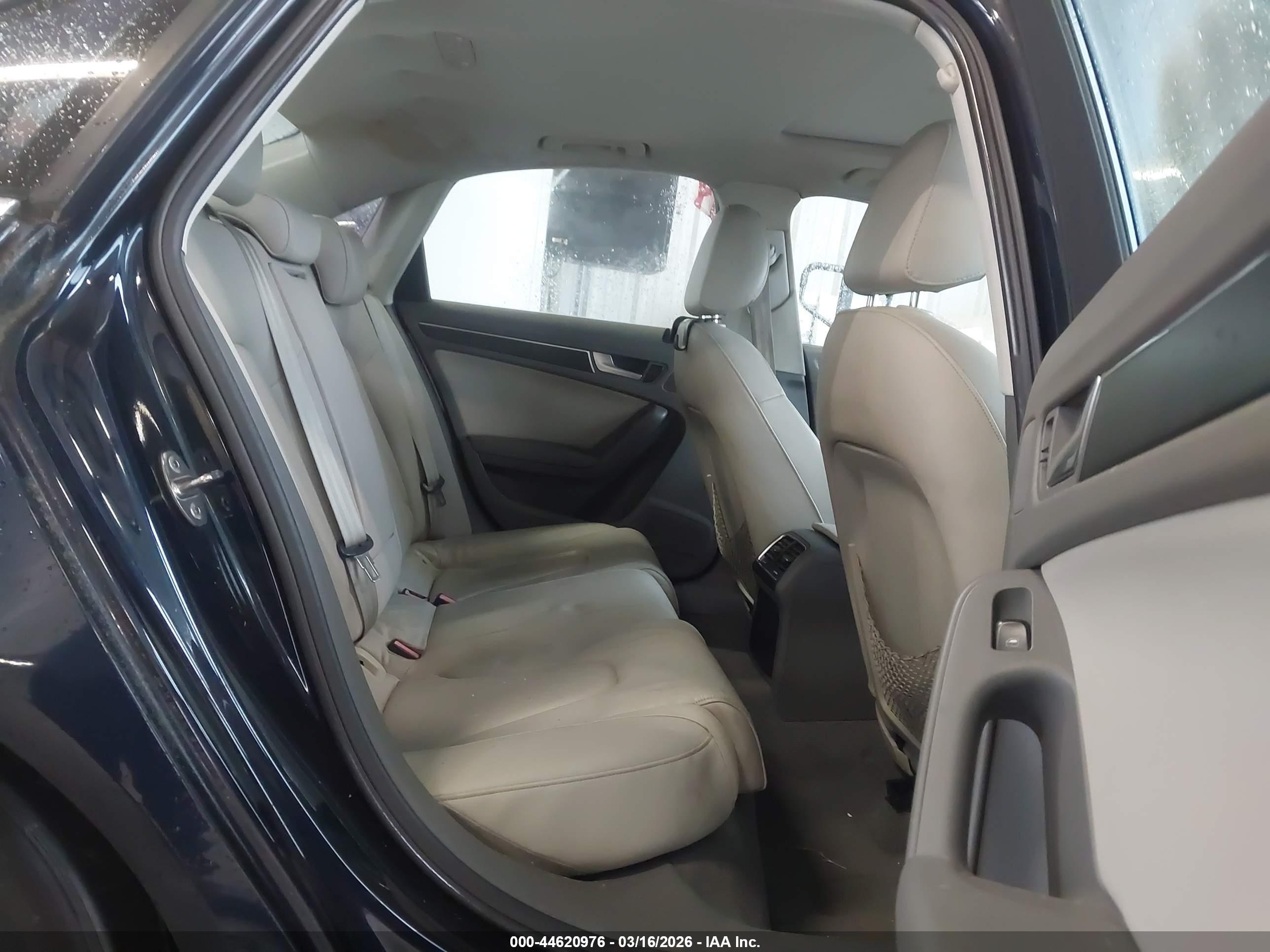AUDI A4 image 8