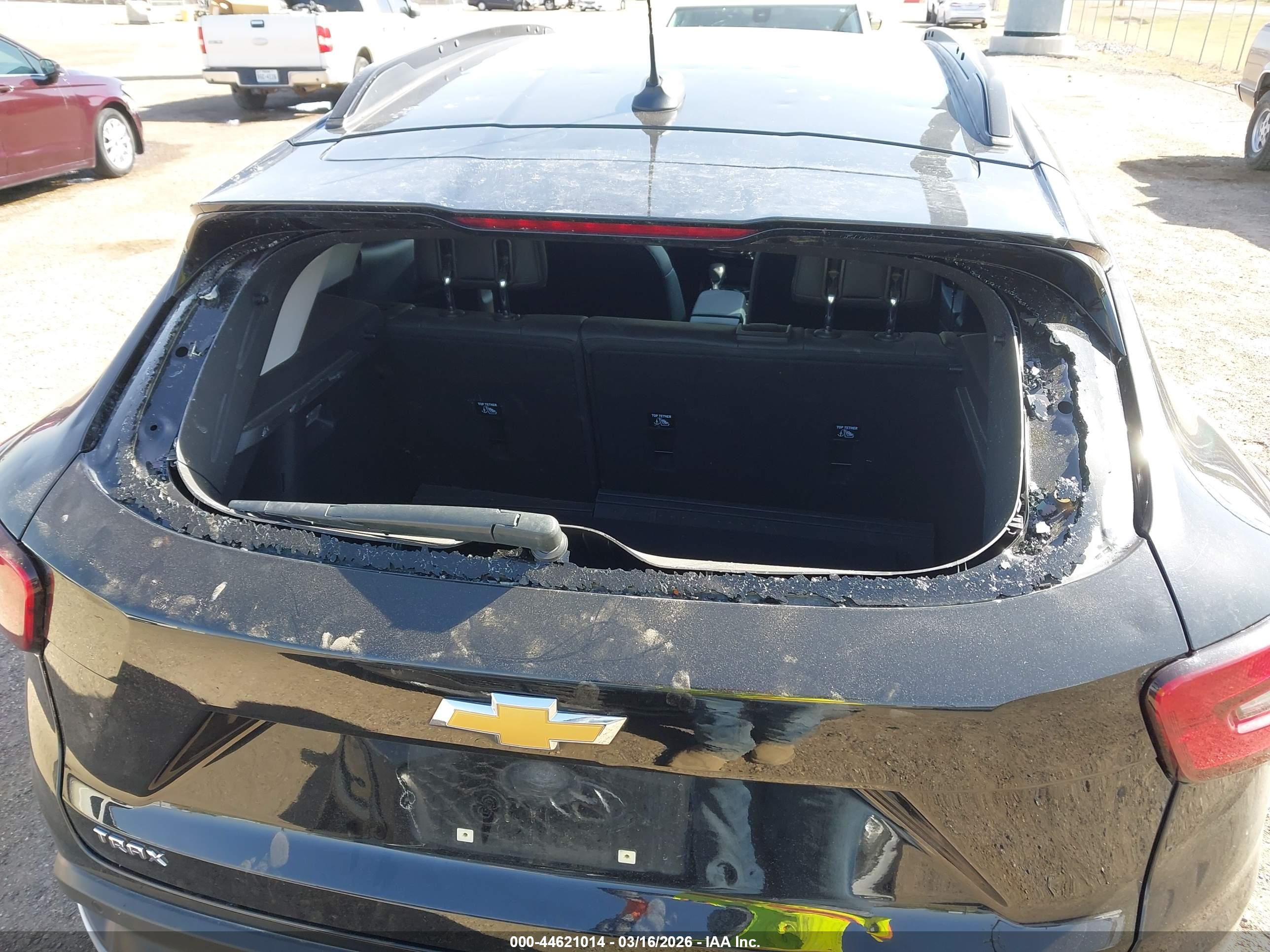 CHEVROLET TRAX image 6