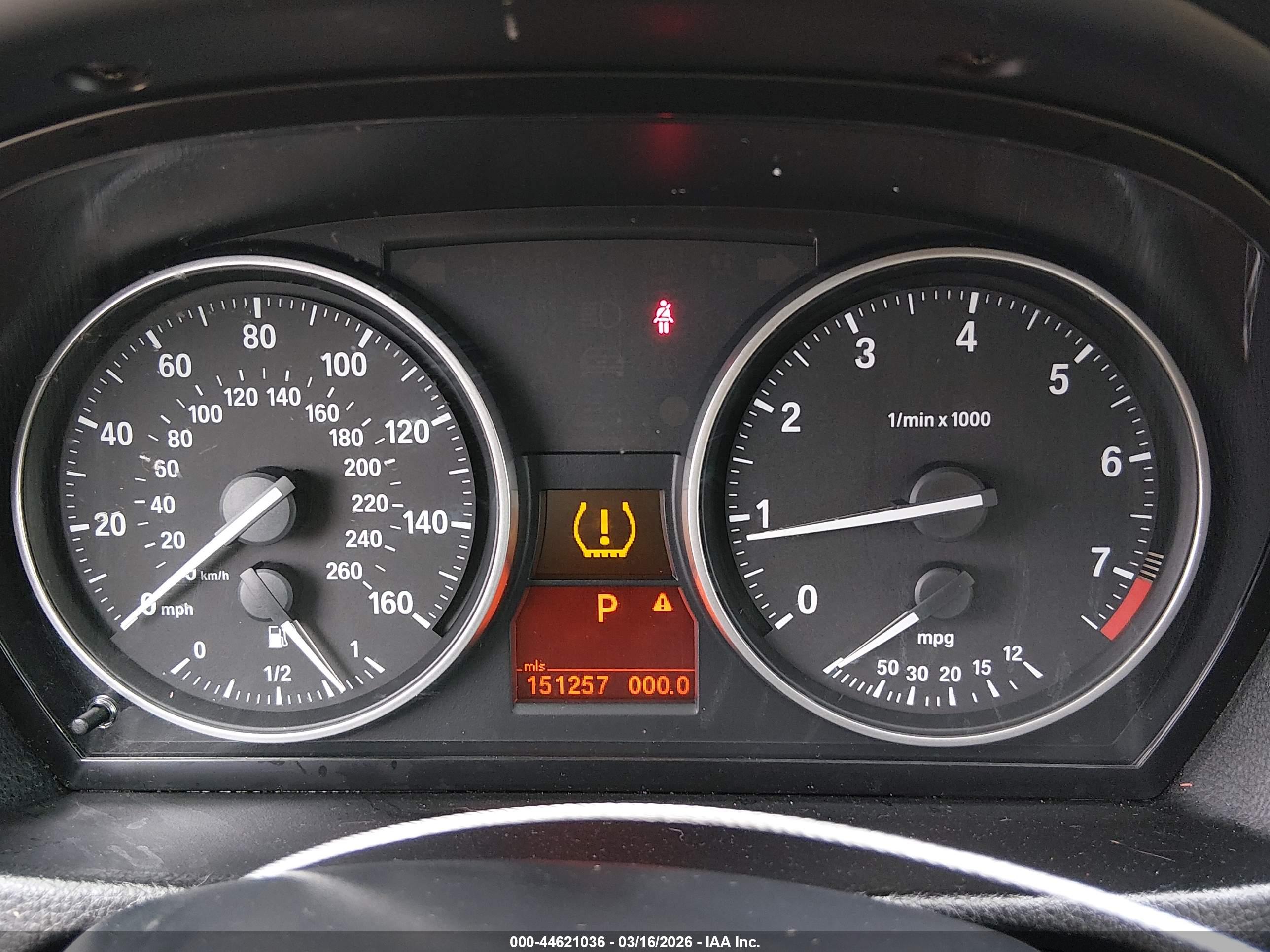 BMW 328I image 7