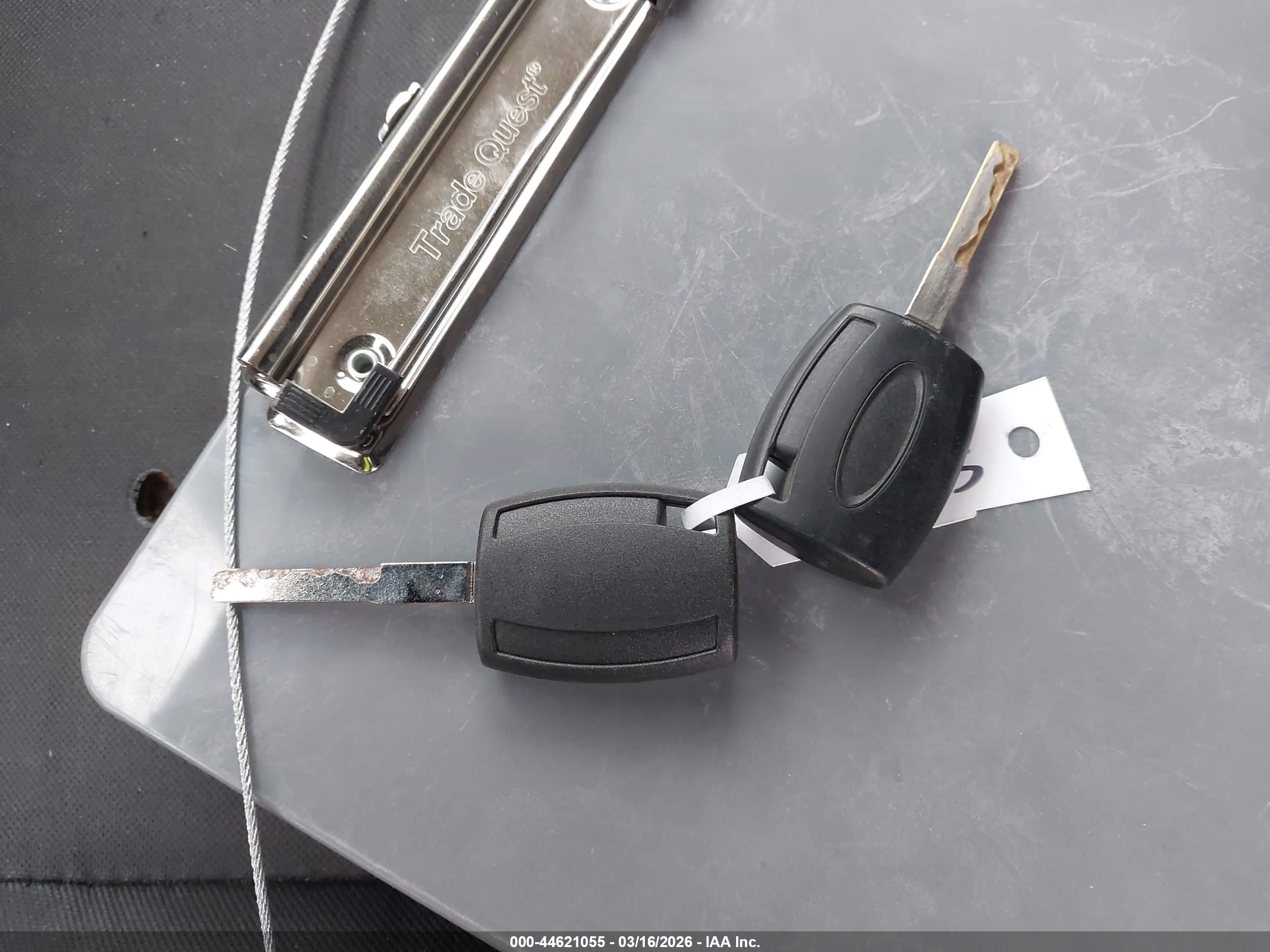 FORD ESCAPE image 11