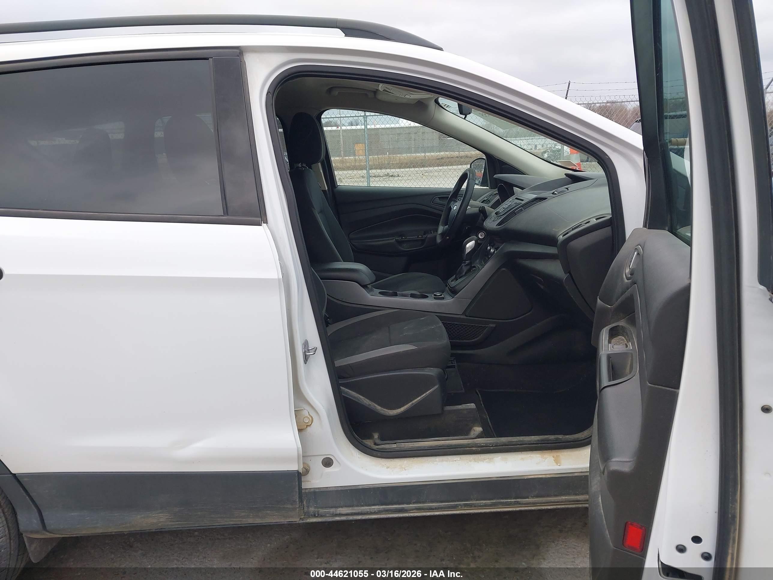 FORD ESCAPE image 5
