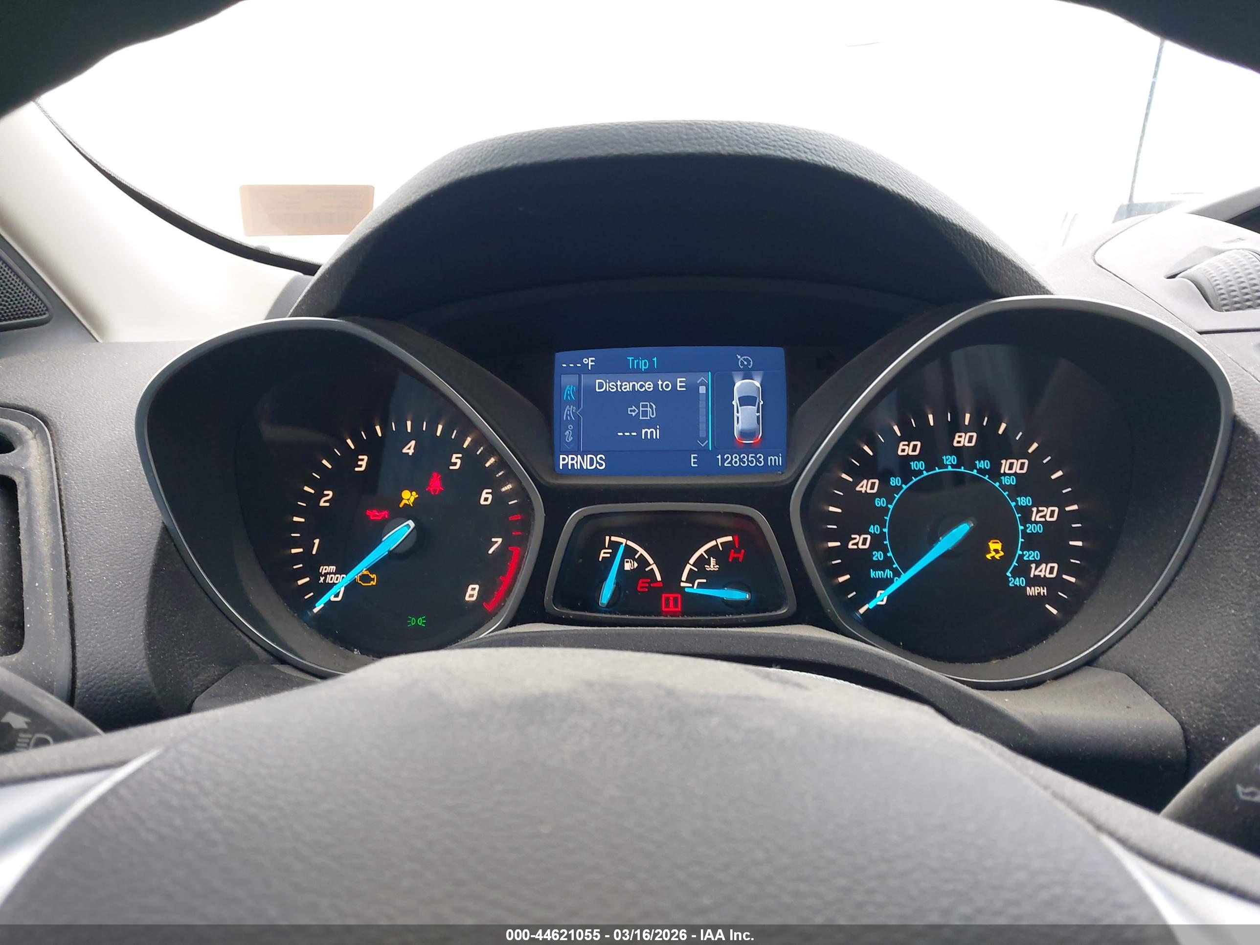 FORD ESCAPE image 7
