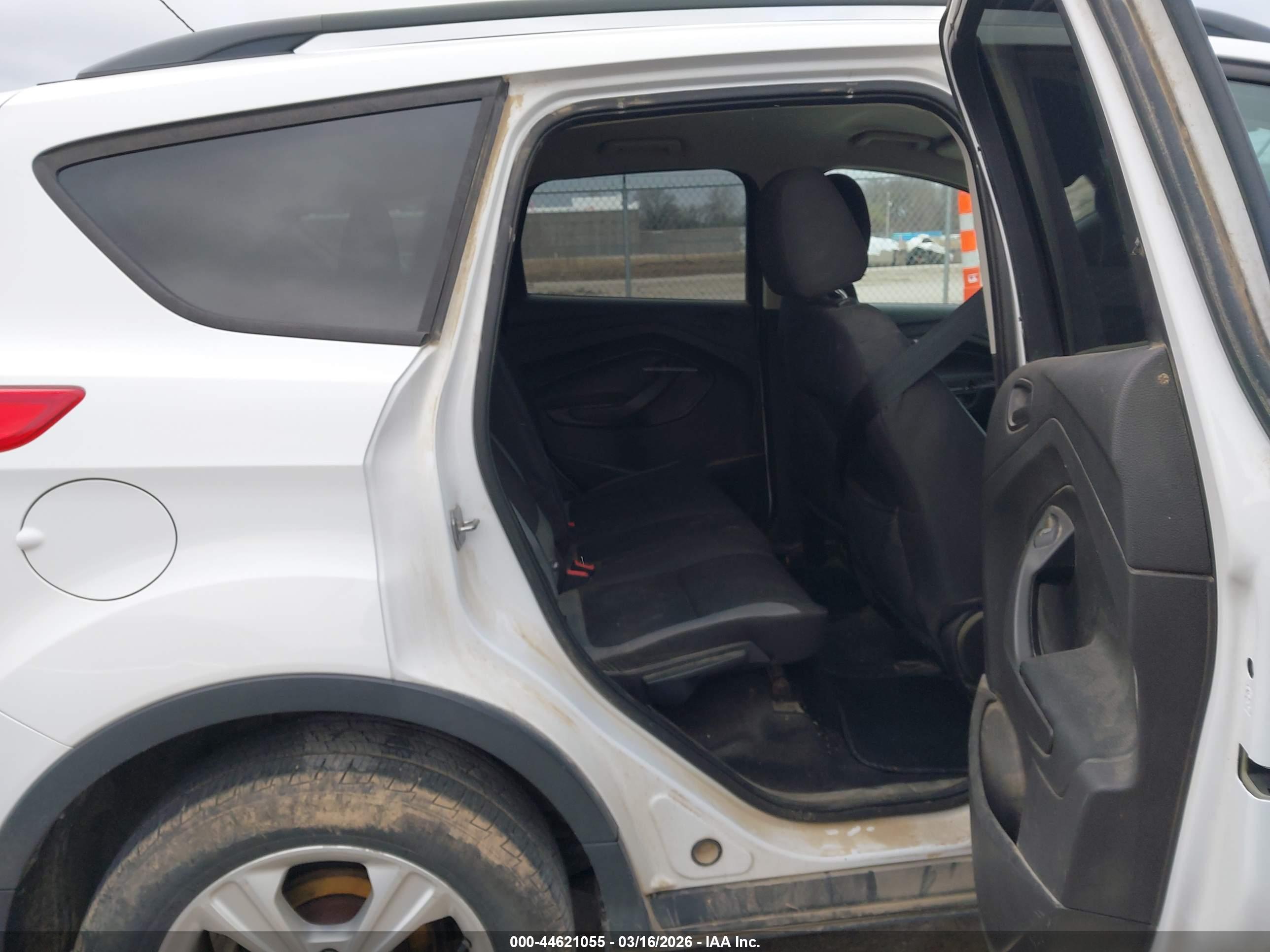 FORD ESCAPE image 8