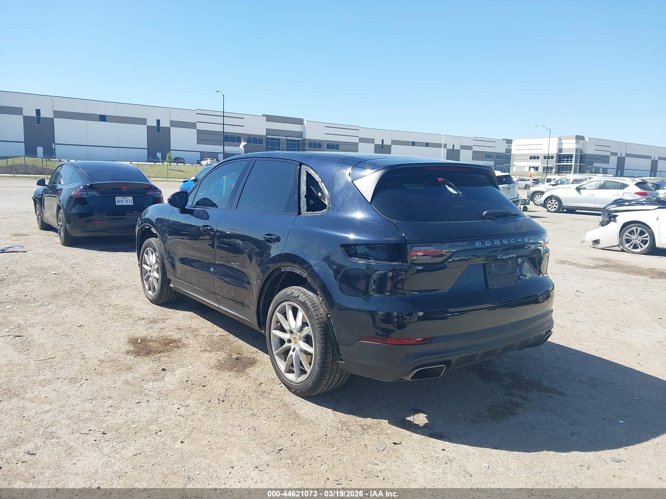 PORSCHE CAYENNE image 3