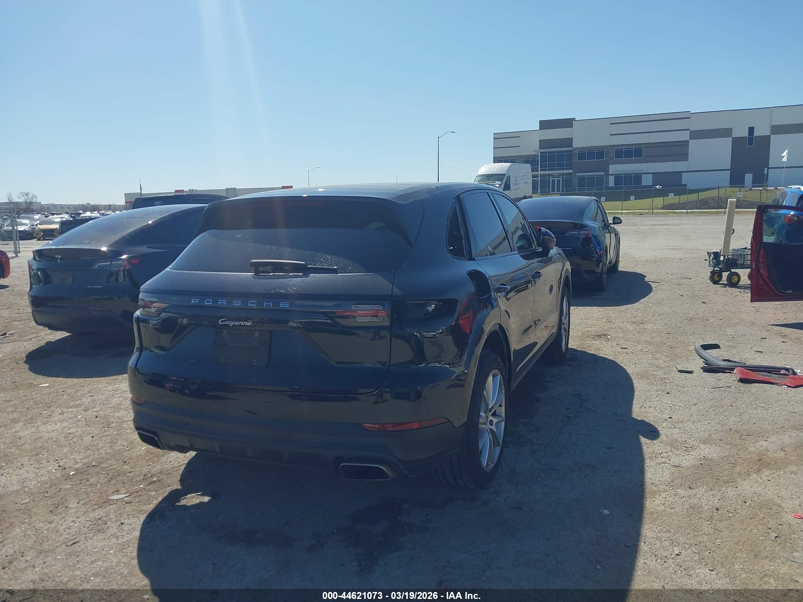 PORSCHE CAYENNE image 4