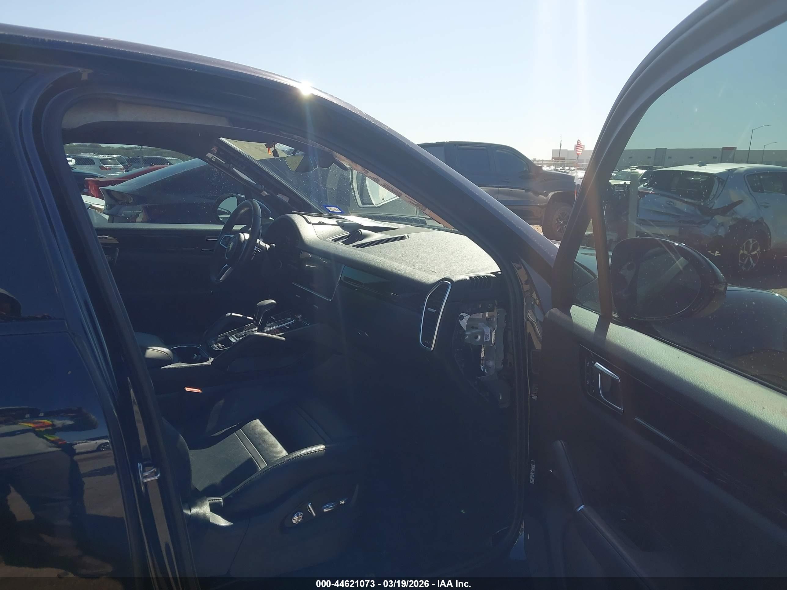 PORSCHE CAYENNE image 5