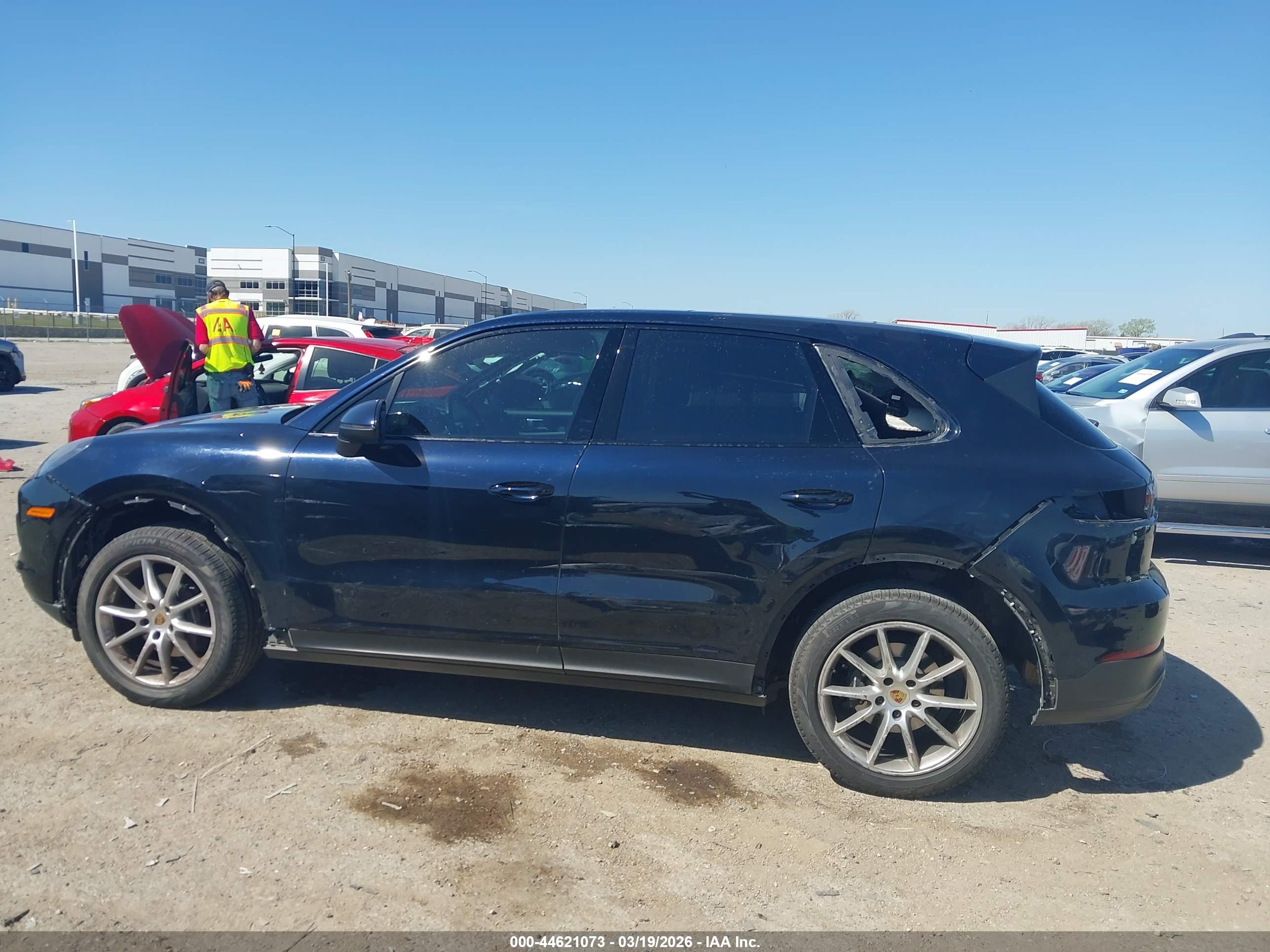 PORSCHE CAYENNE image 6