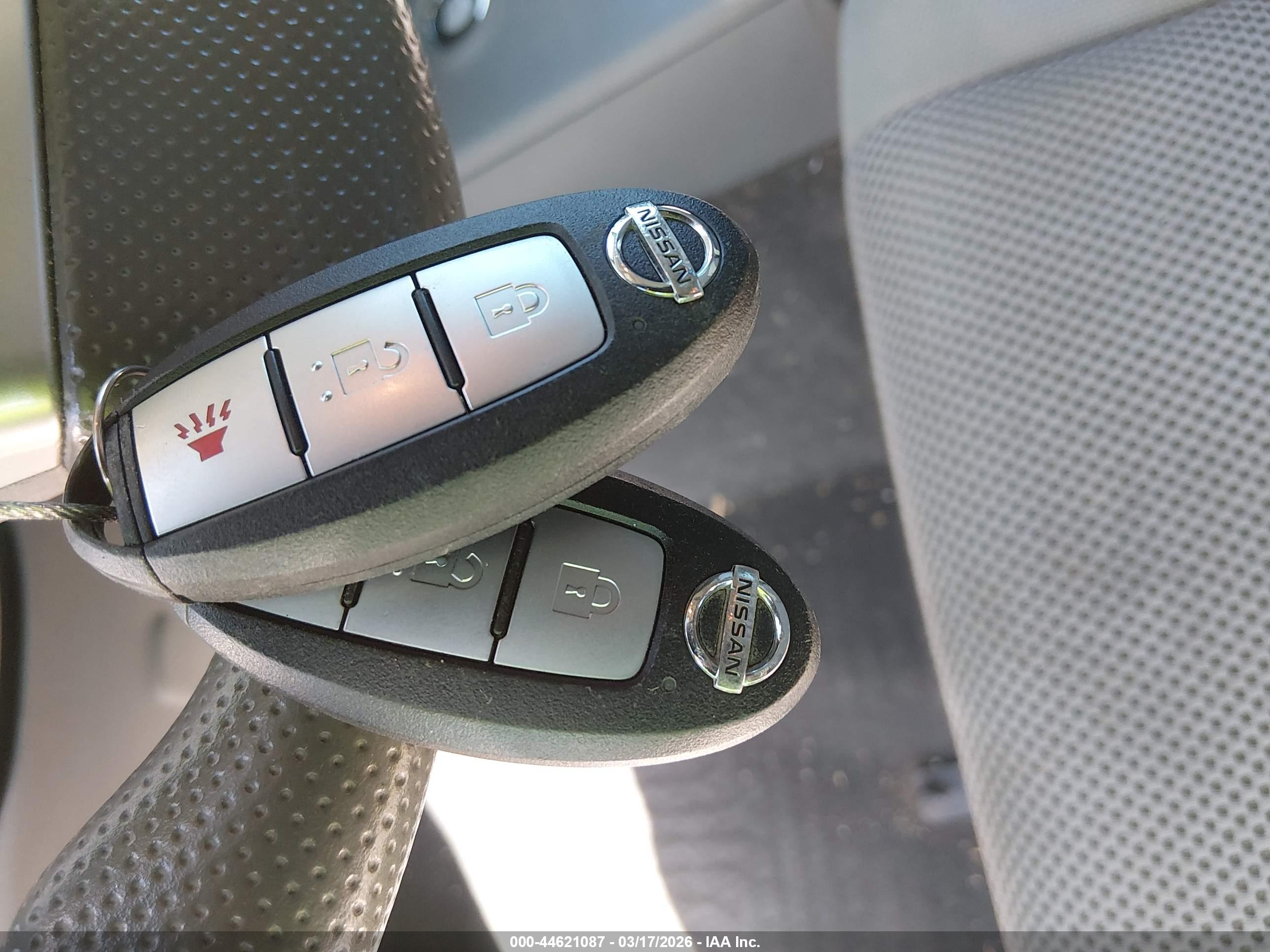 NISSAN FRONTIER image 11