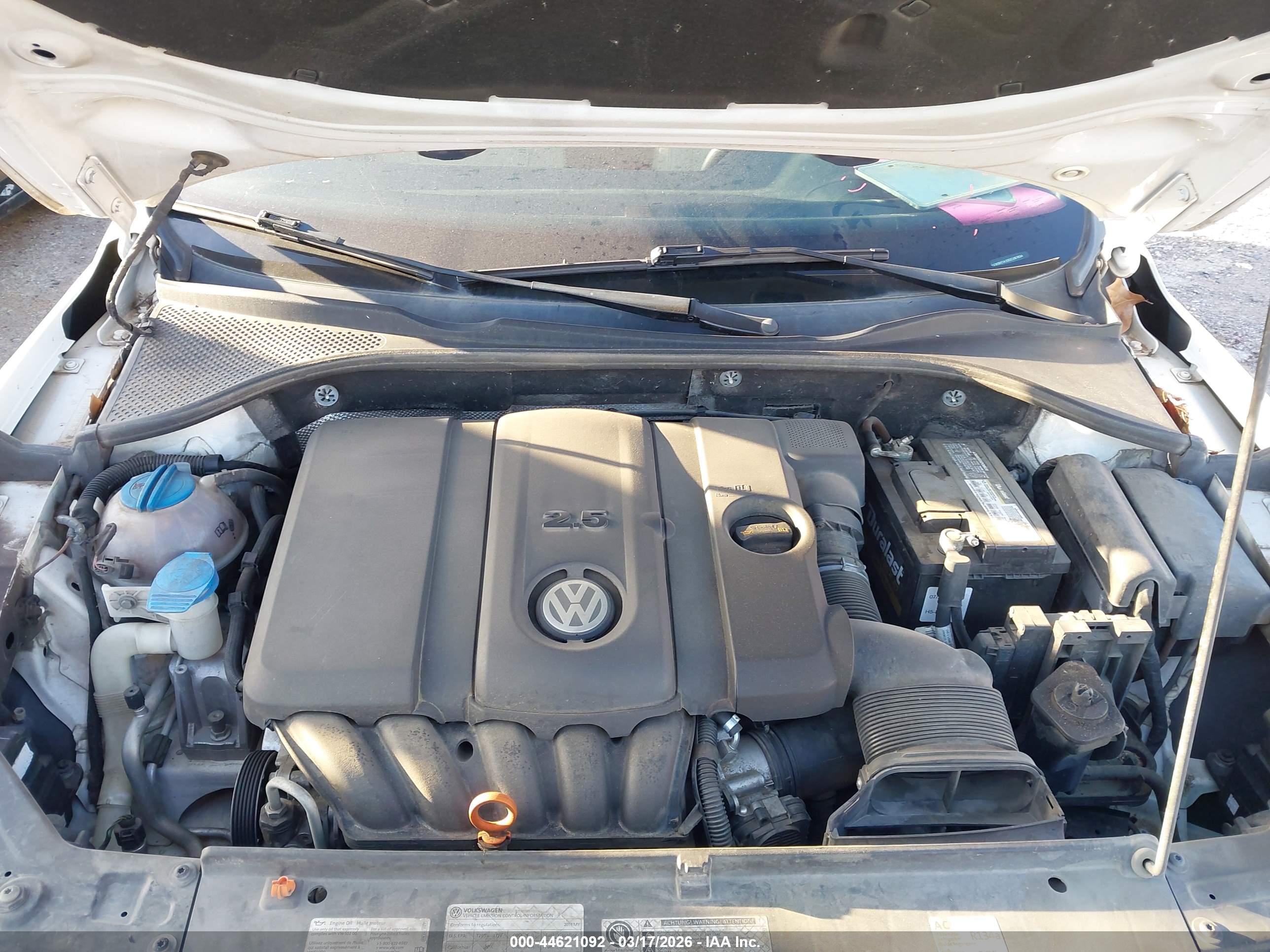 VOLKSWAGEN PASSAT image 10