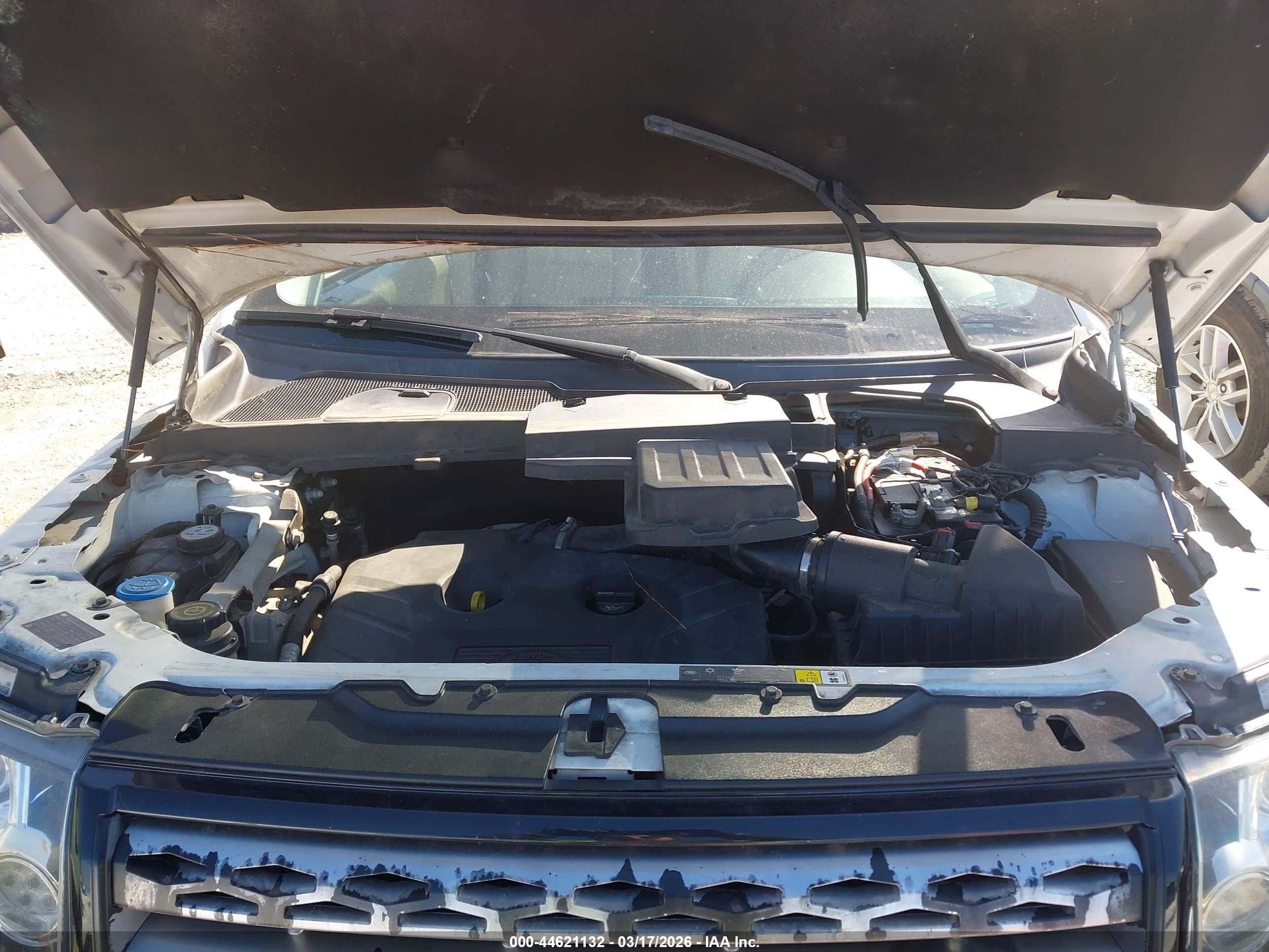 LAND ROVER image 10
