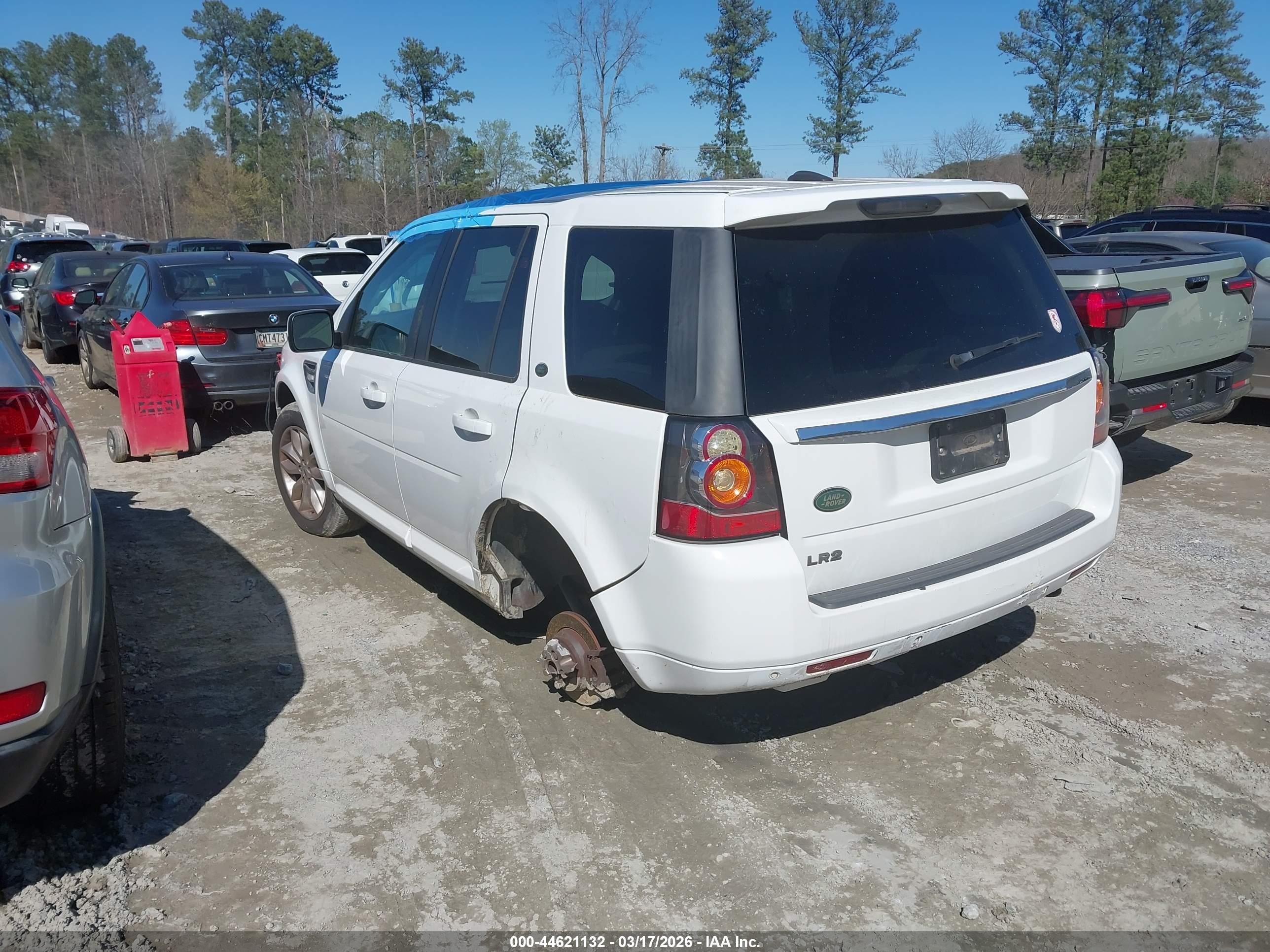 LAND ROVER image 3