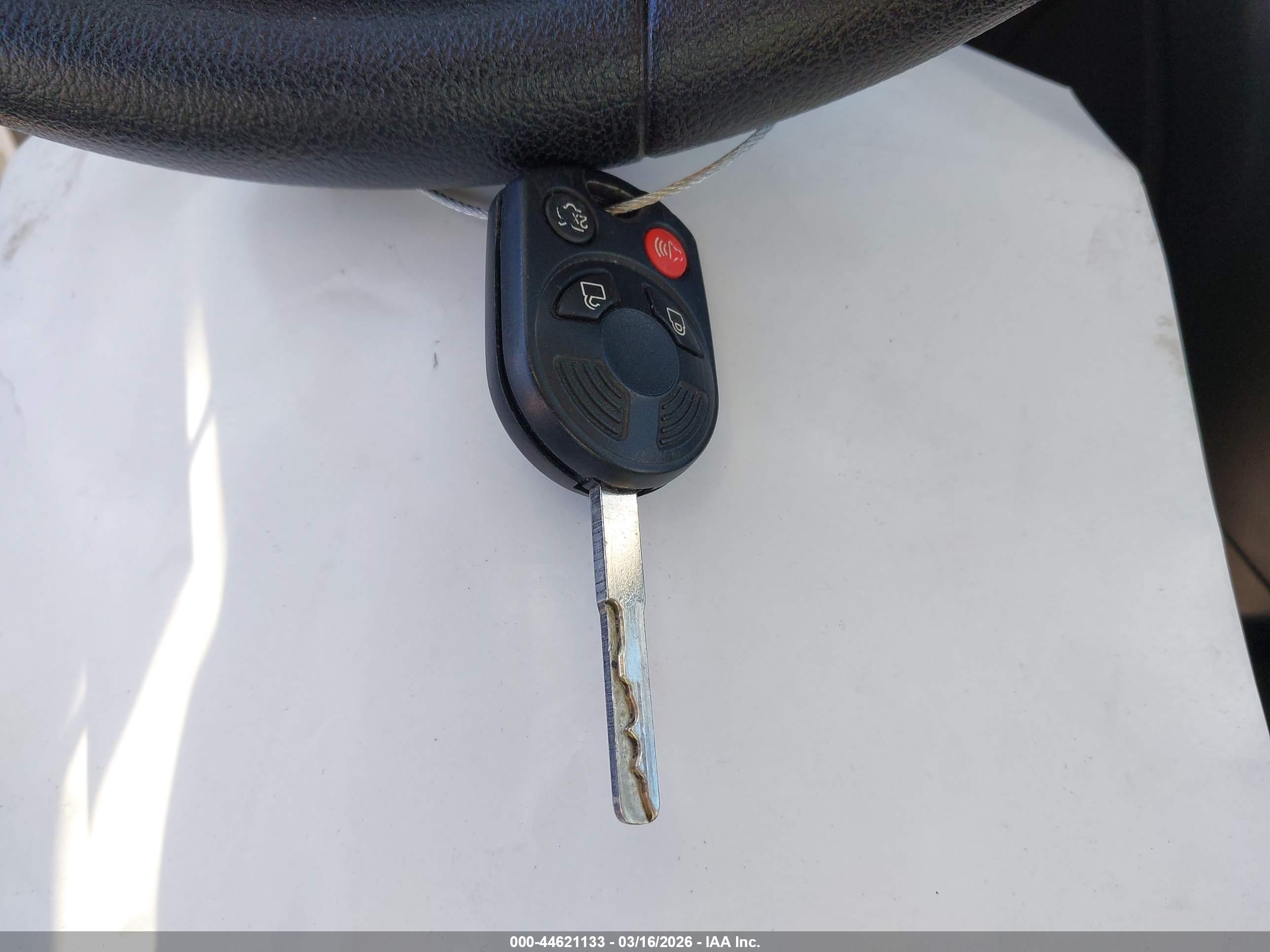 FORD ESCAPE image 11