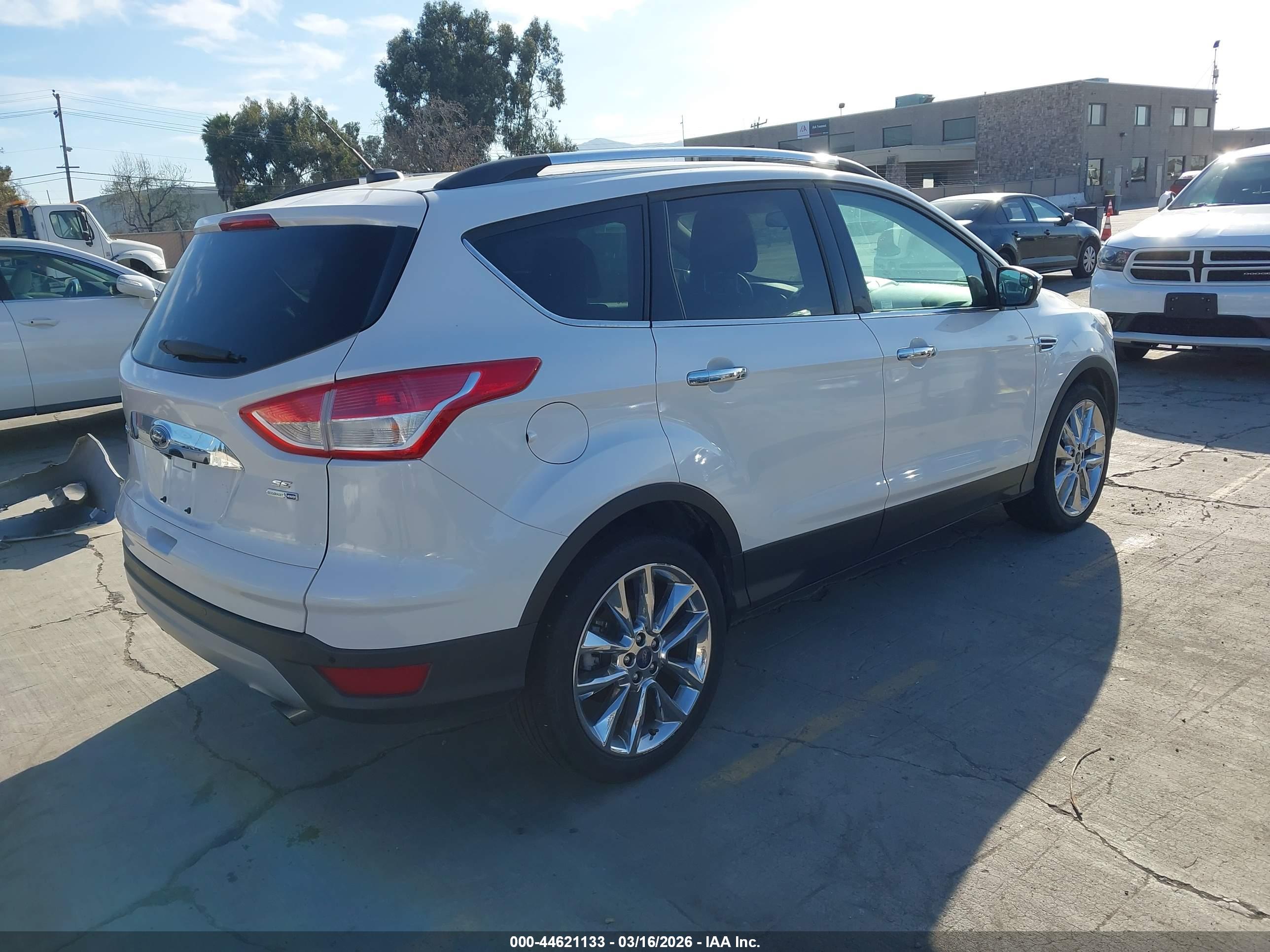 FORD ESCAPE image 4