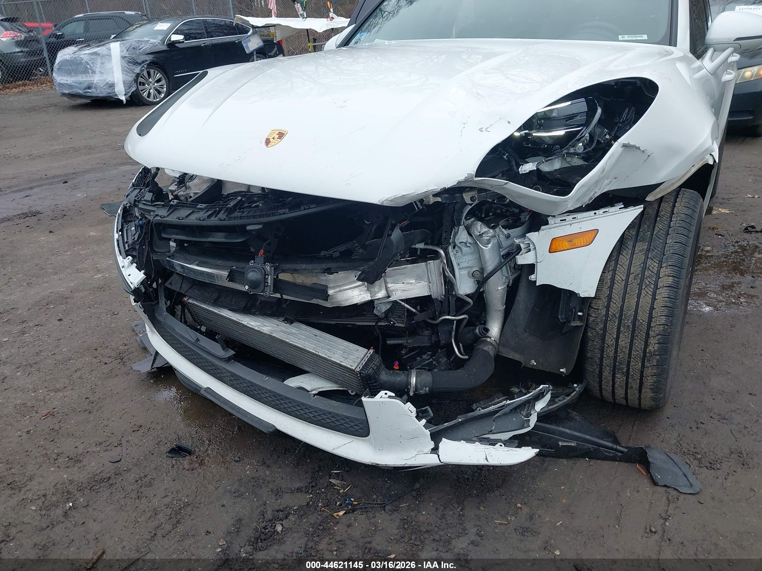 PORSCHE MACAN image 6