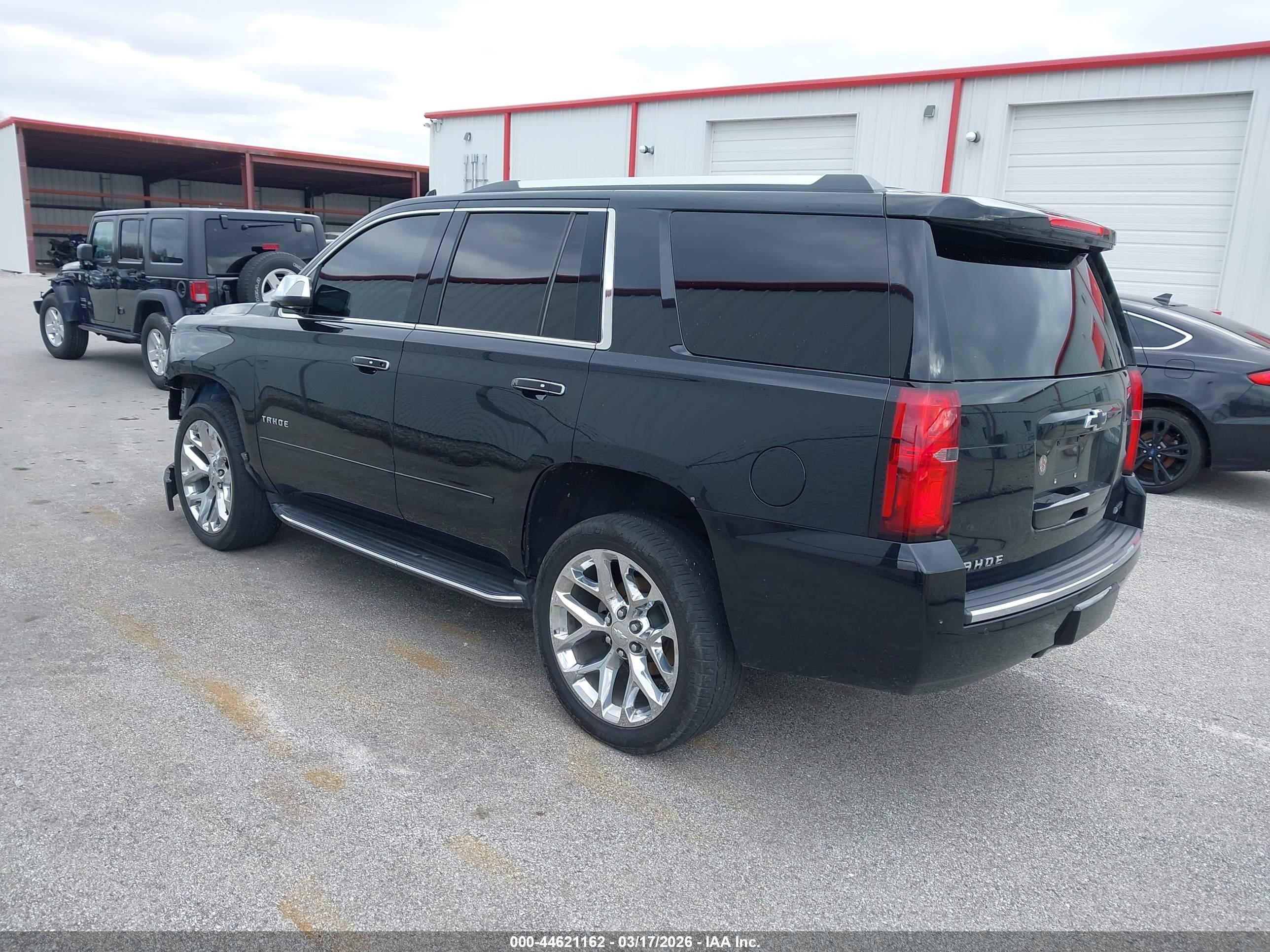 CHEVROLET TAHOE image 3