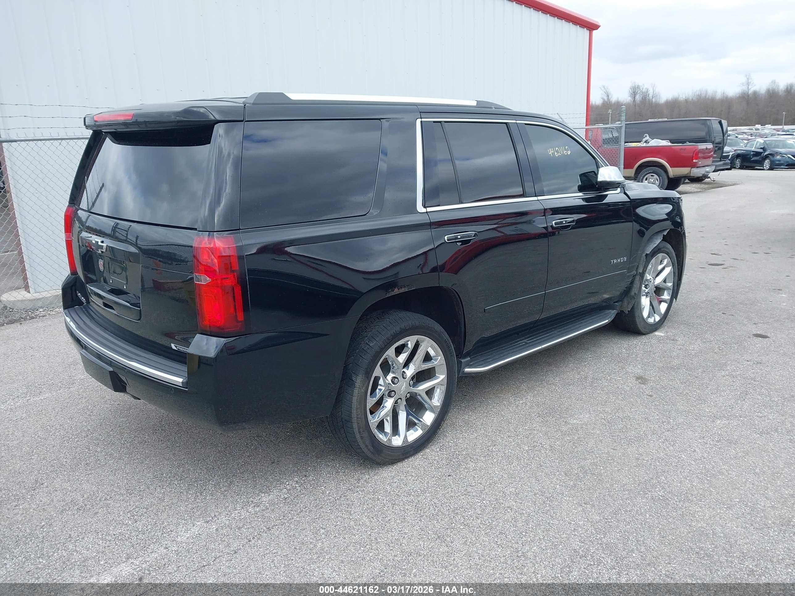 CHEVROLET TAHOE image 4