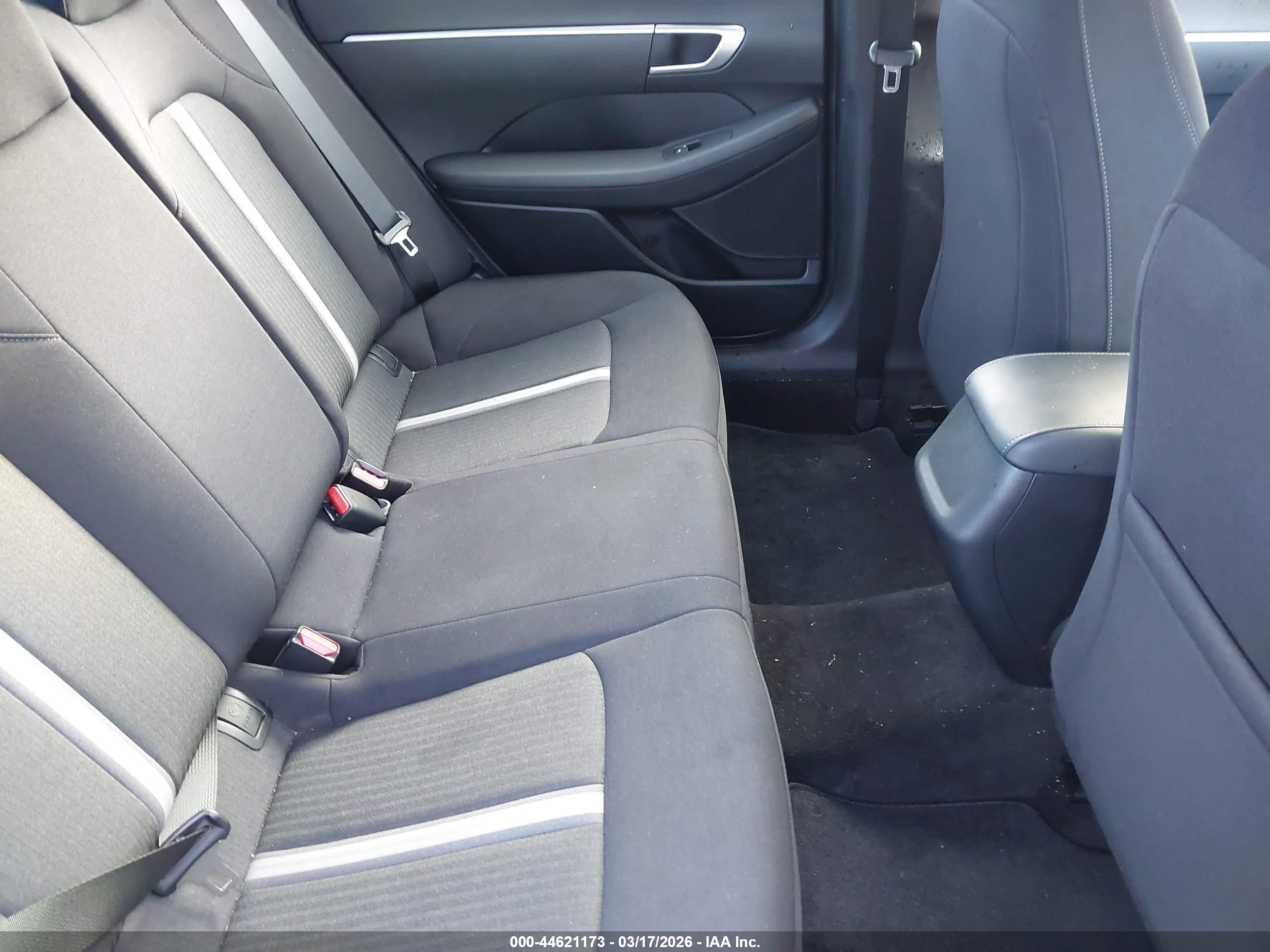 HYUNDAI SONATA image 8