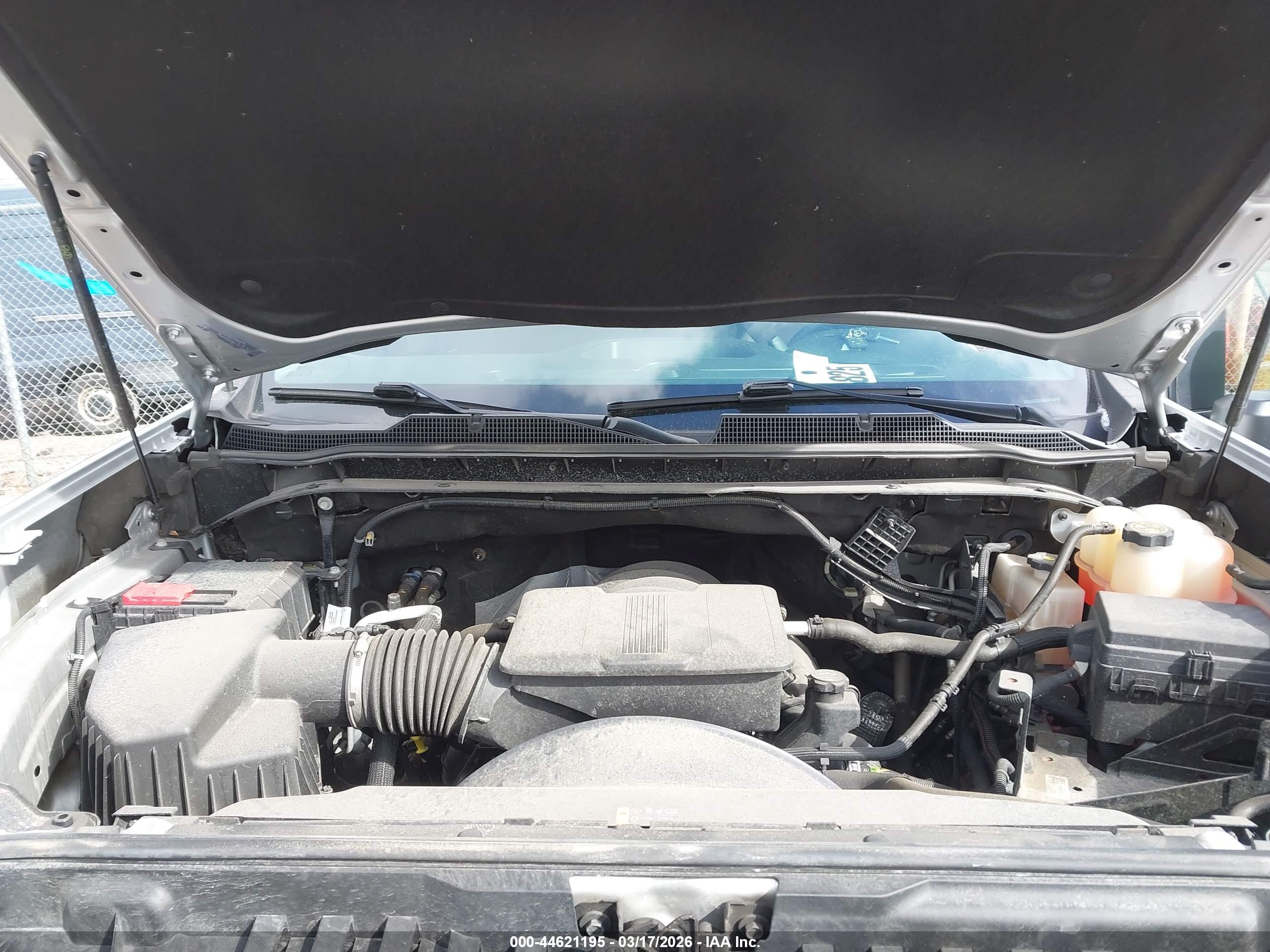 CHEVROLET SILVERADO image 10