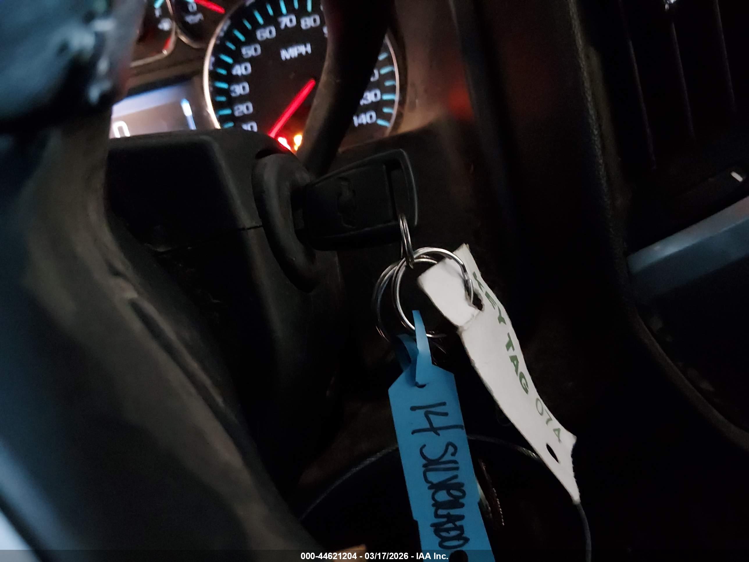 CHEVROLET SILVERADO image 11