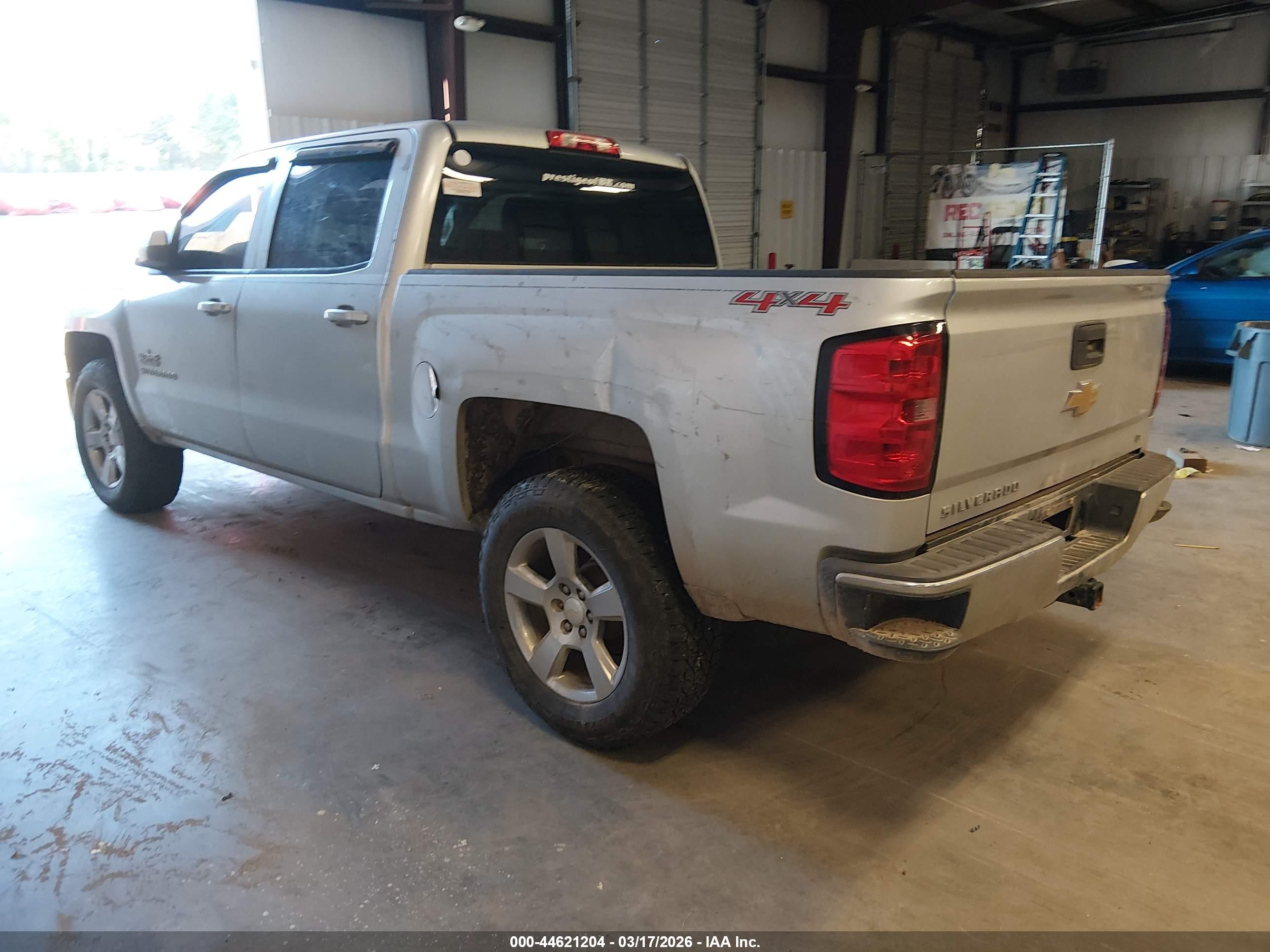 CHEVROLET SILVERADO image 3