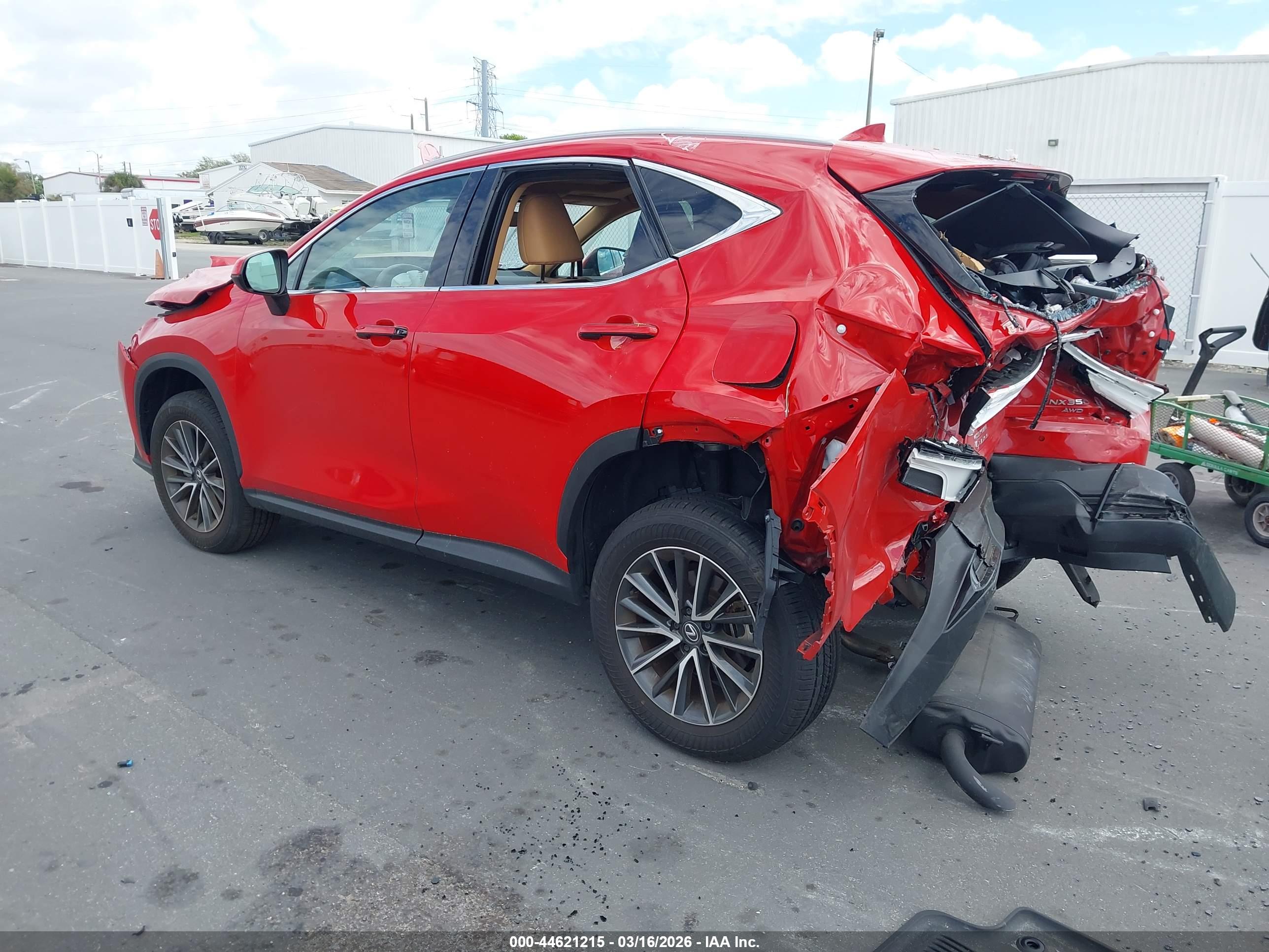 LEXUS NX image 3