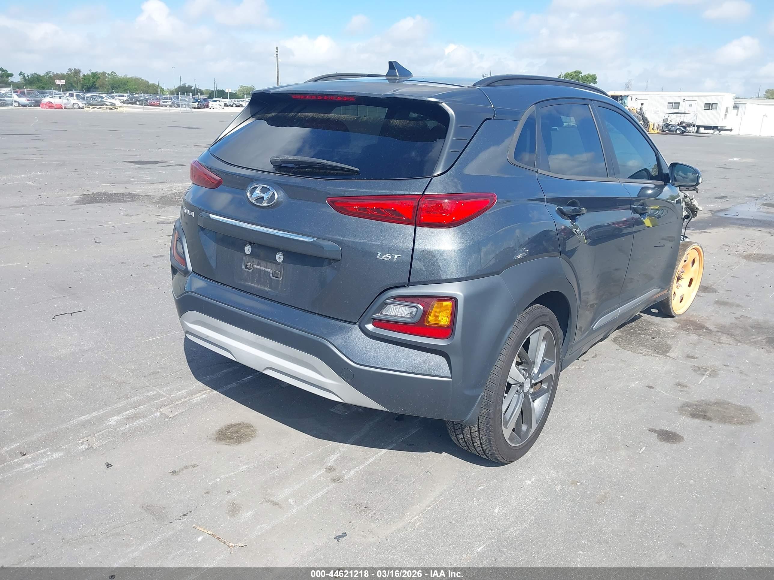 HYUNDAI KONA image 4