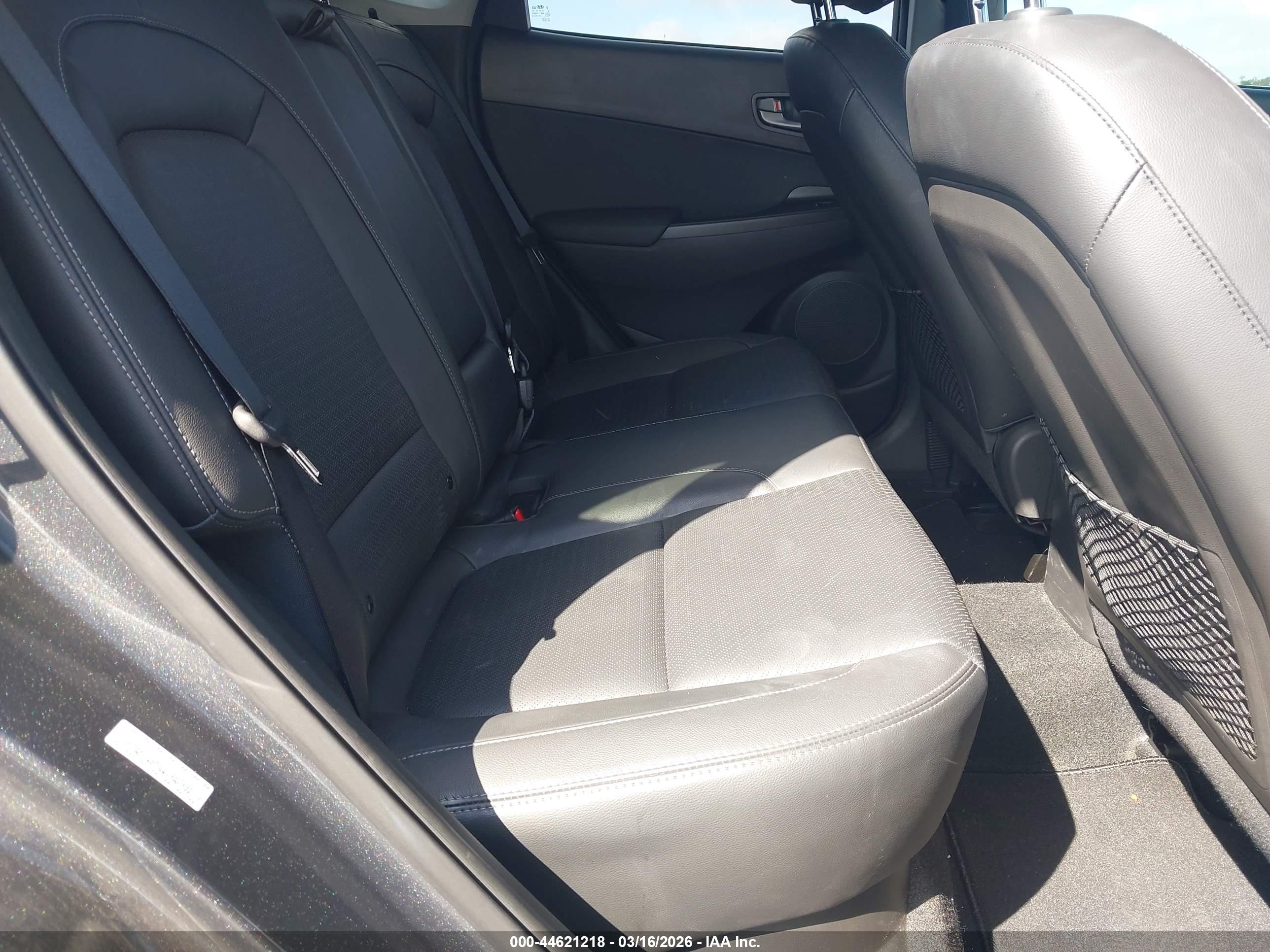 HYUNDAI KONA image 8