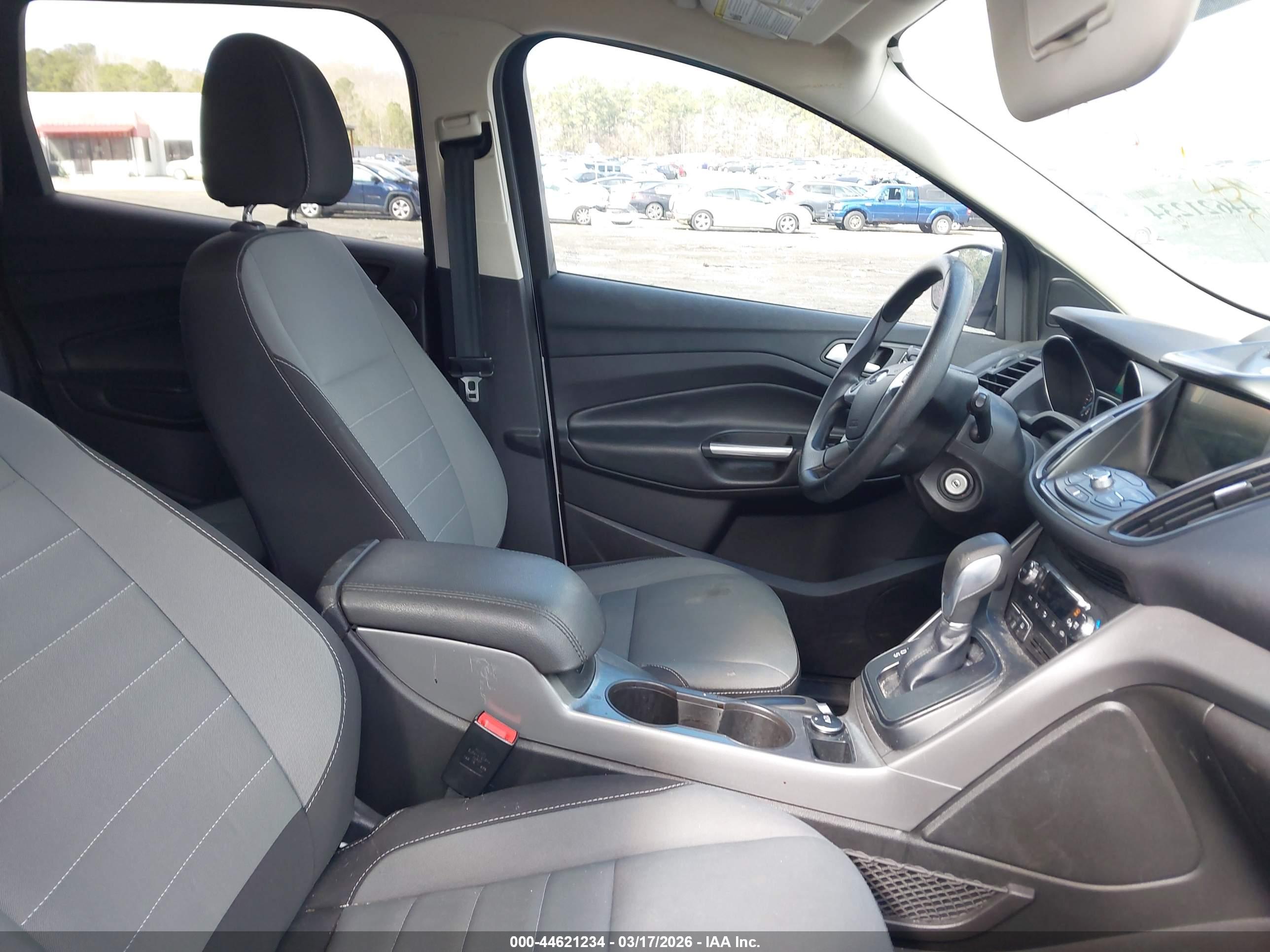 FORD ESCAPE image 5