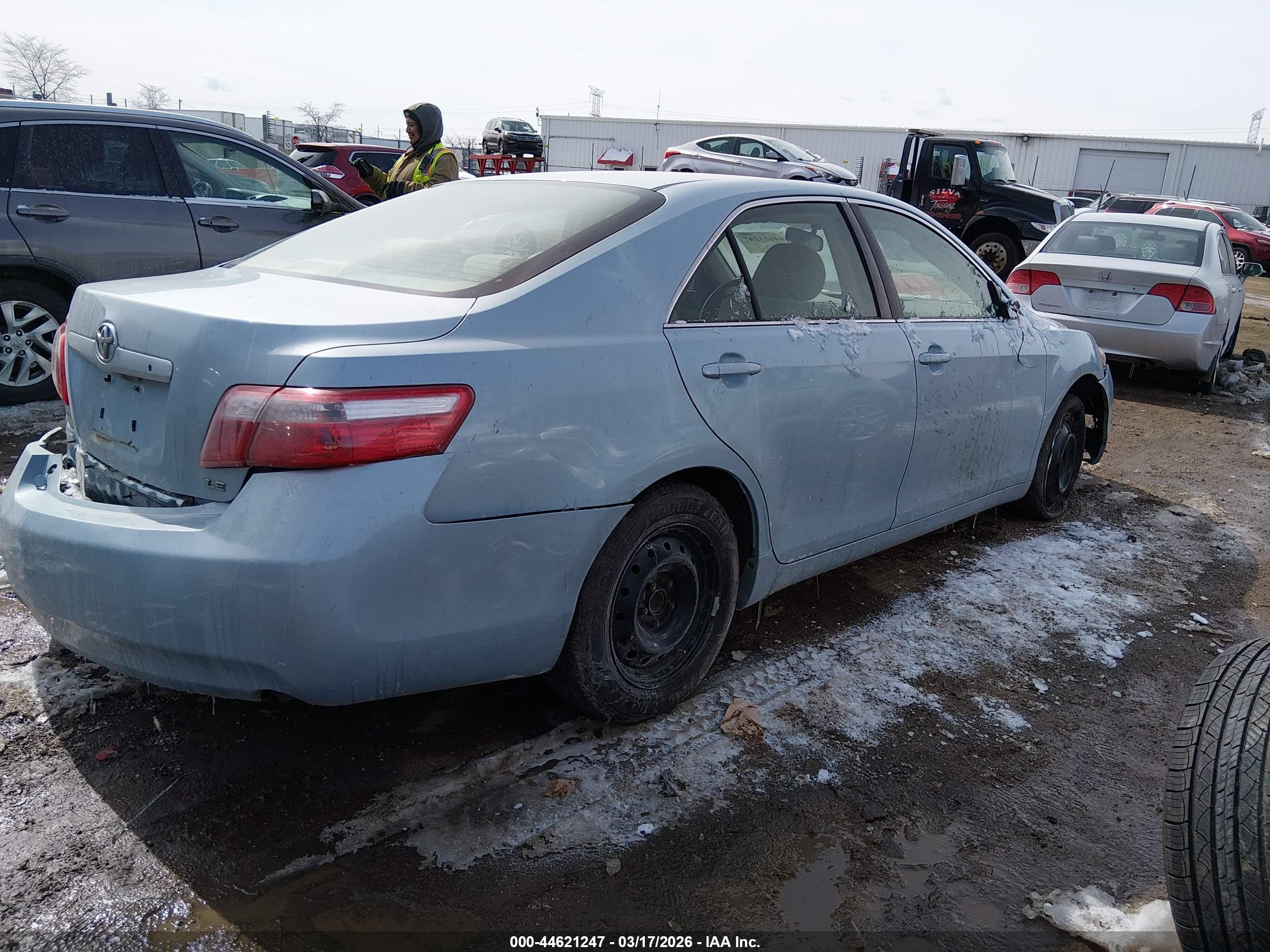 TOYOTA CAMRY image 4