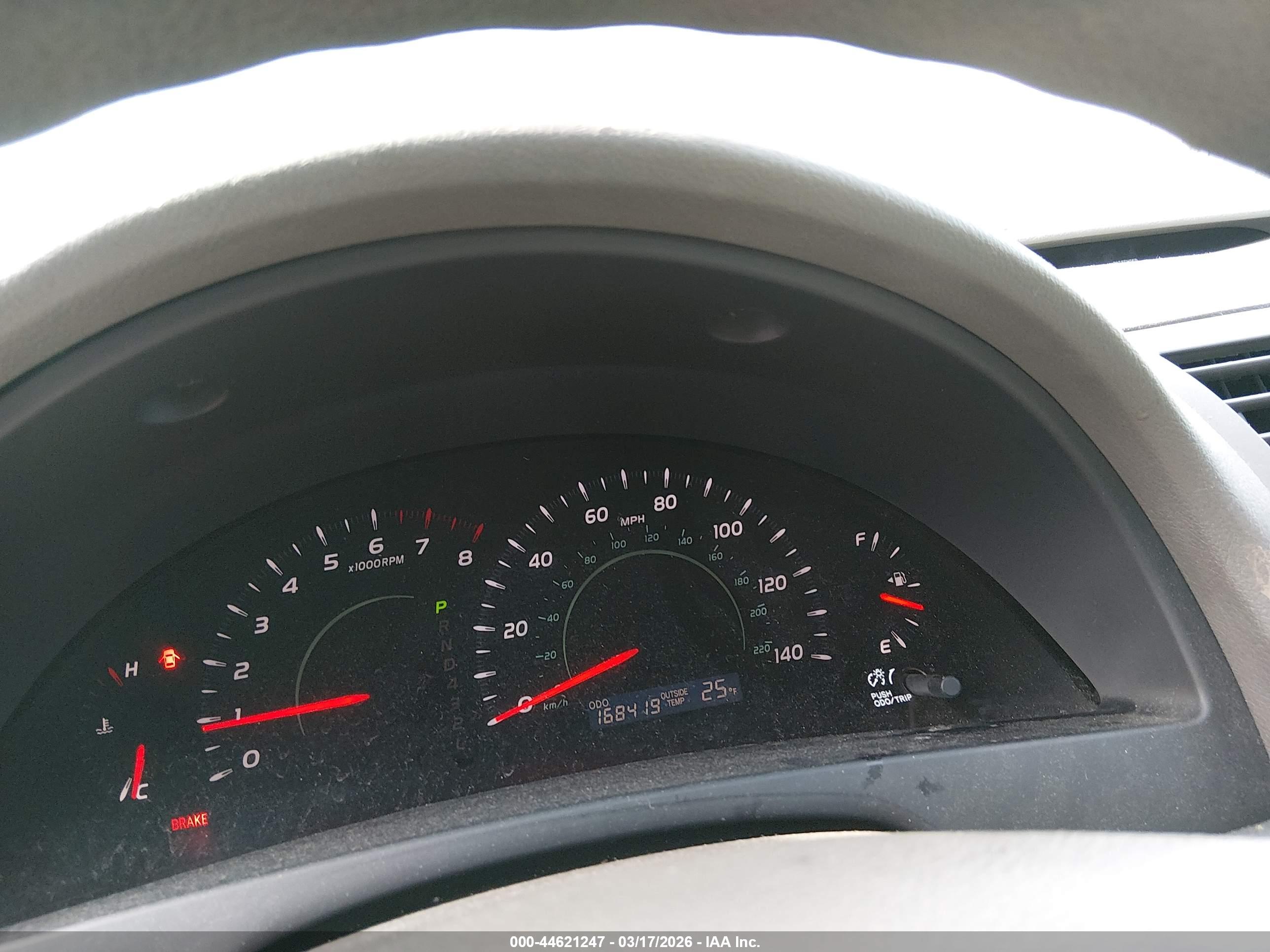 TOYOTA CAMRY image 7