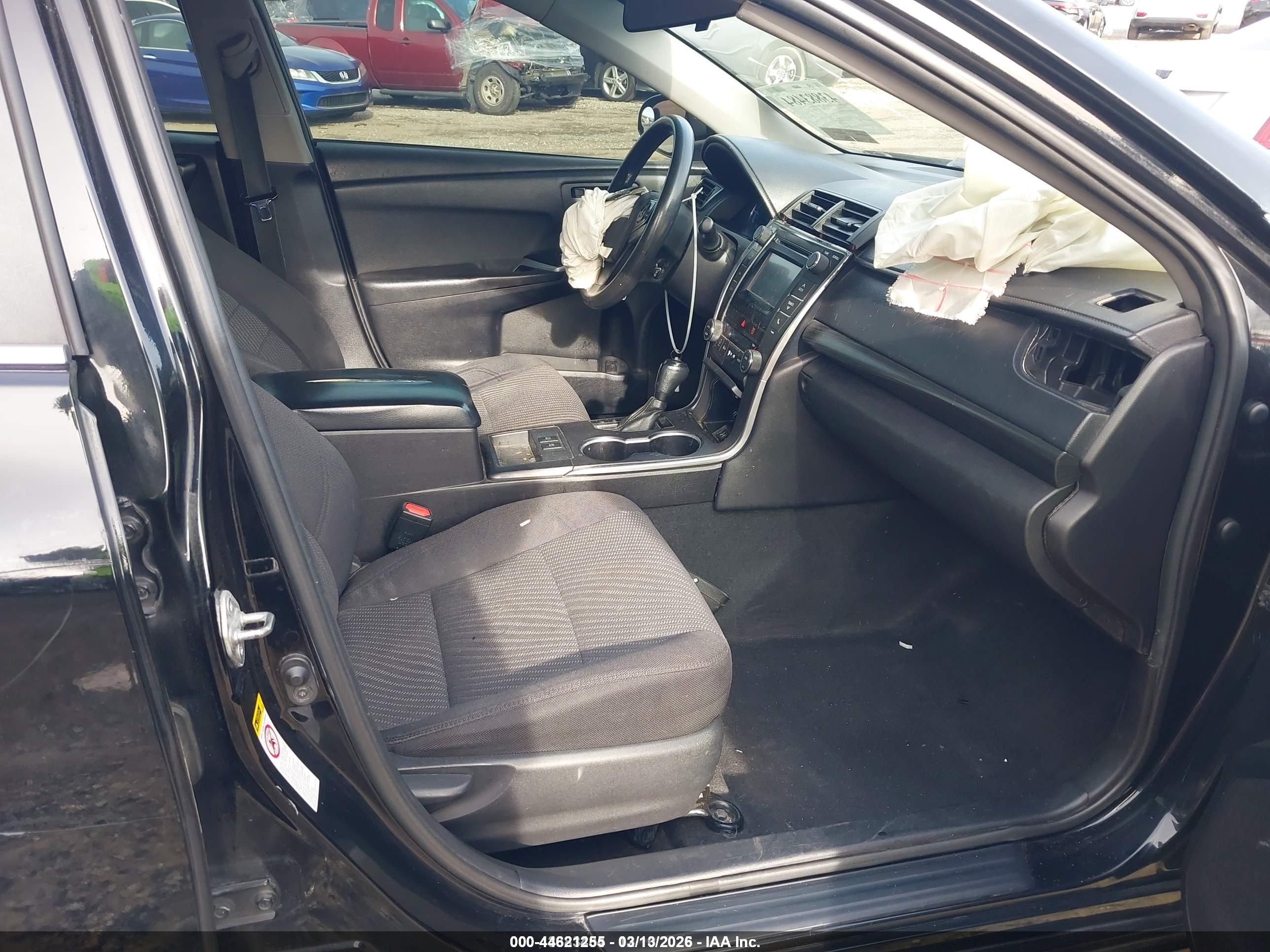 TOYOTA CAMRY image 5