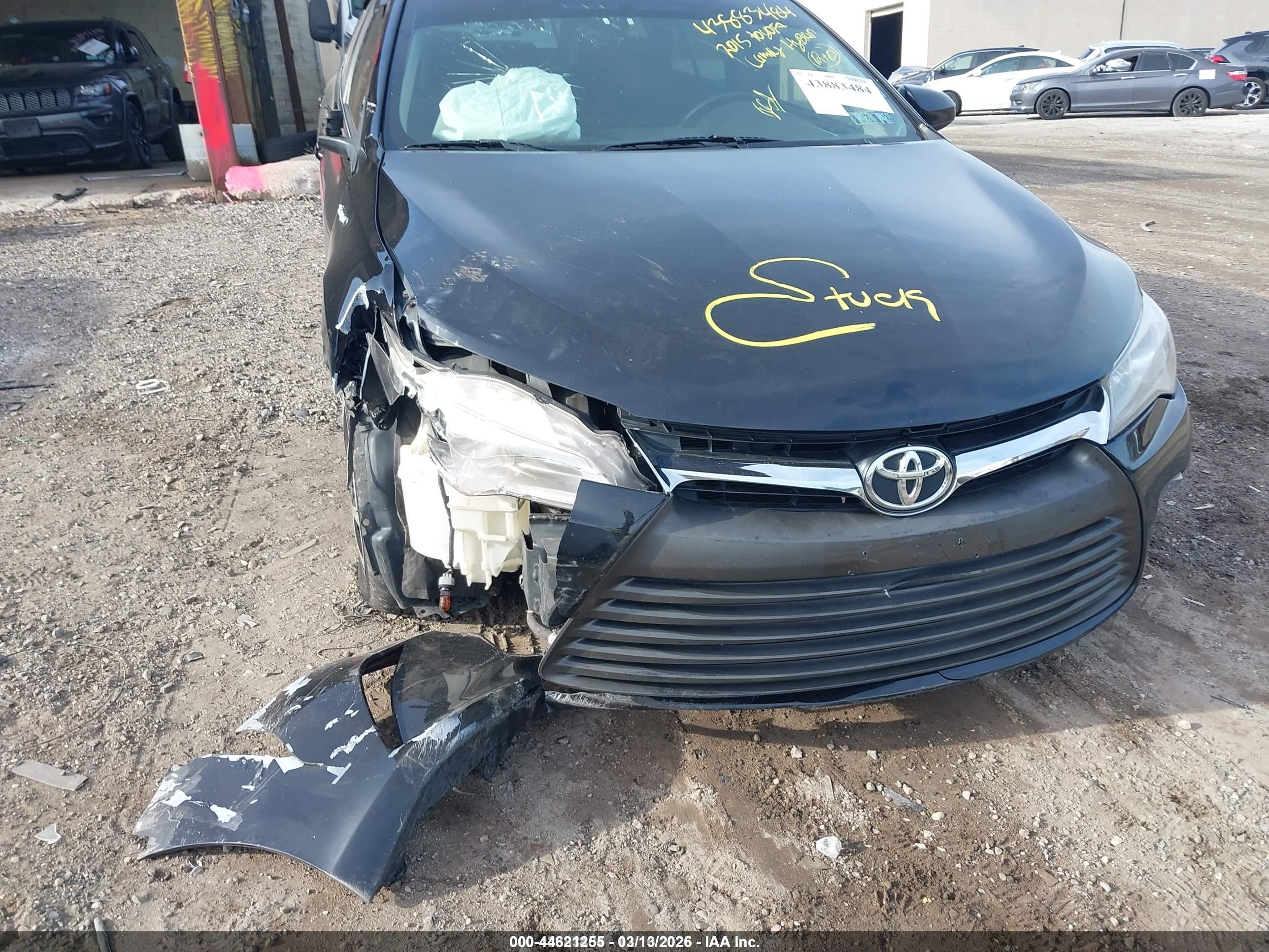 TOYOTA CAMRY image 6