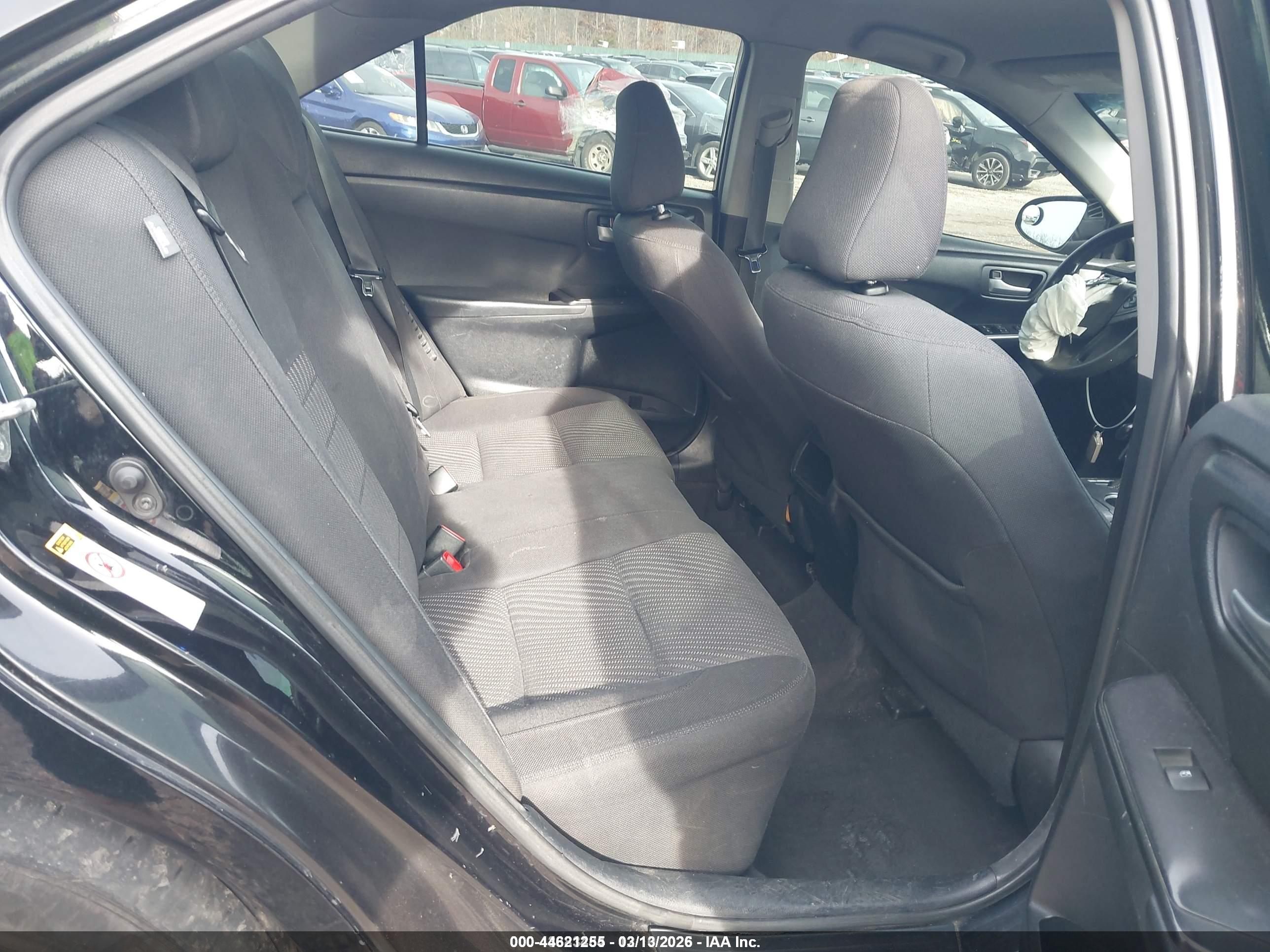 TOYOTA CAMRY image 8