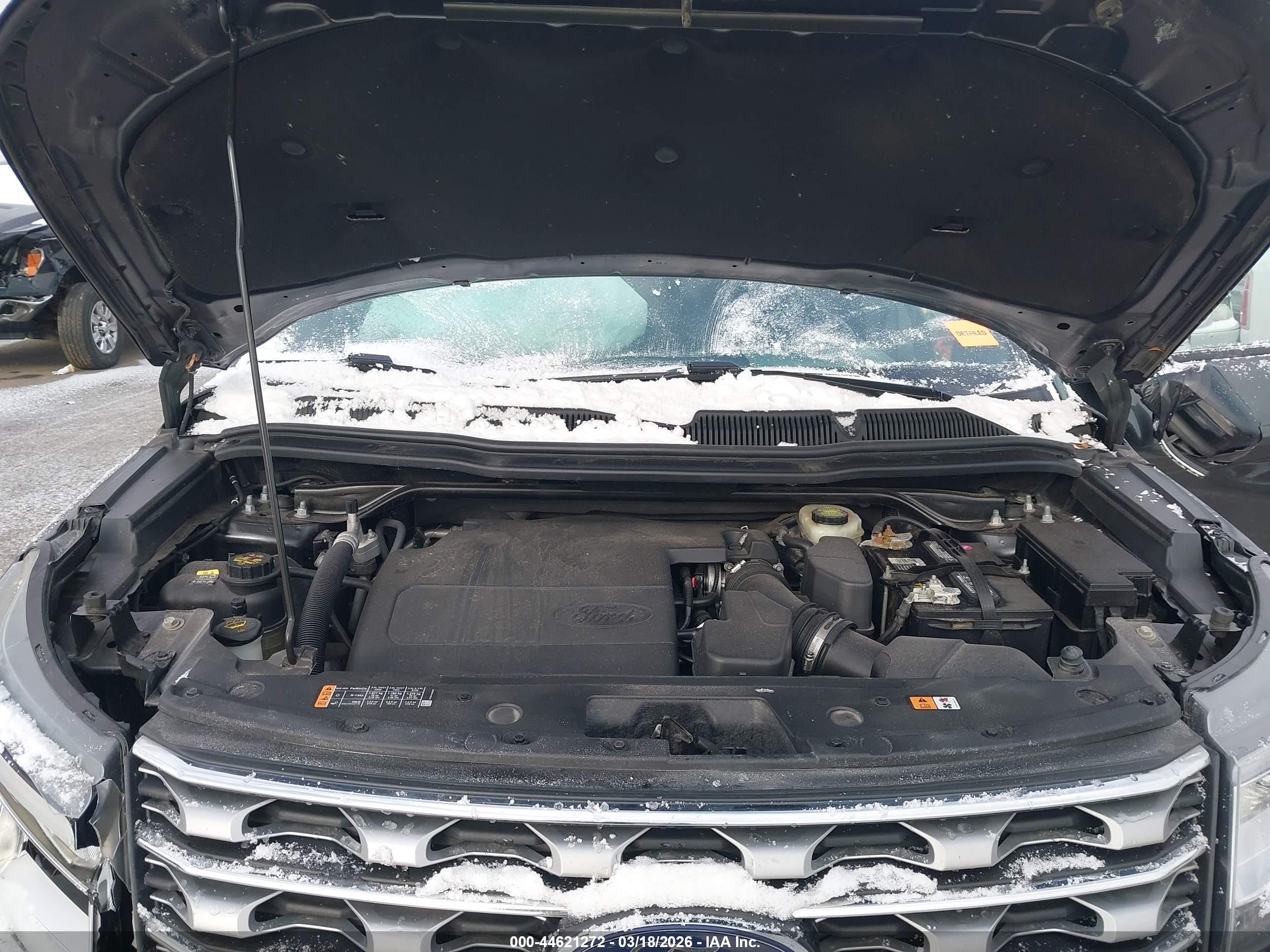FORD EXPLORER image 10