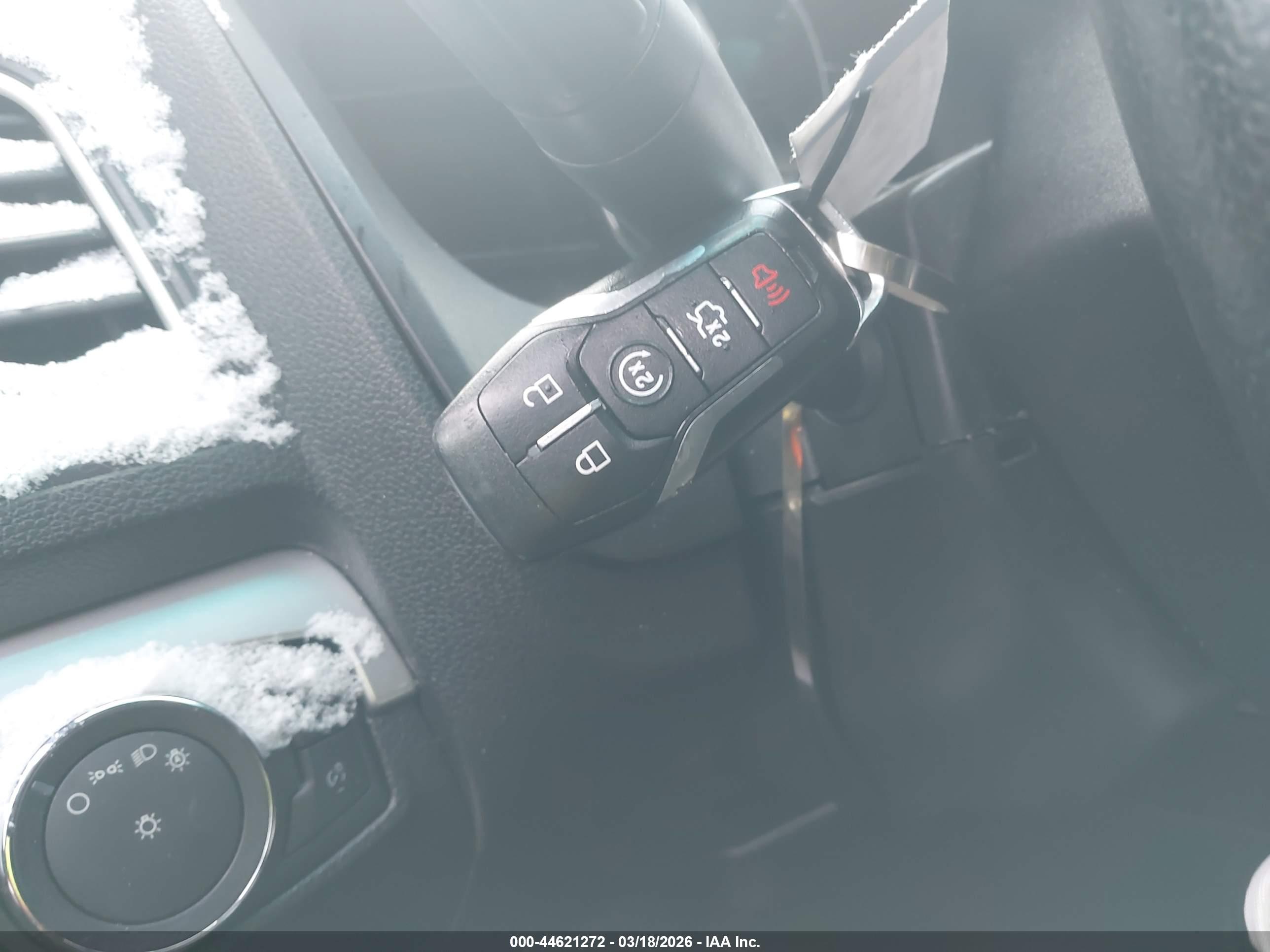FORD EXPLORER image 11
