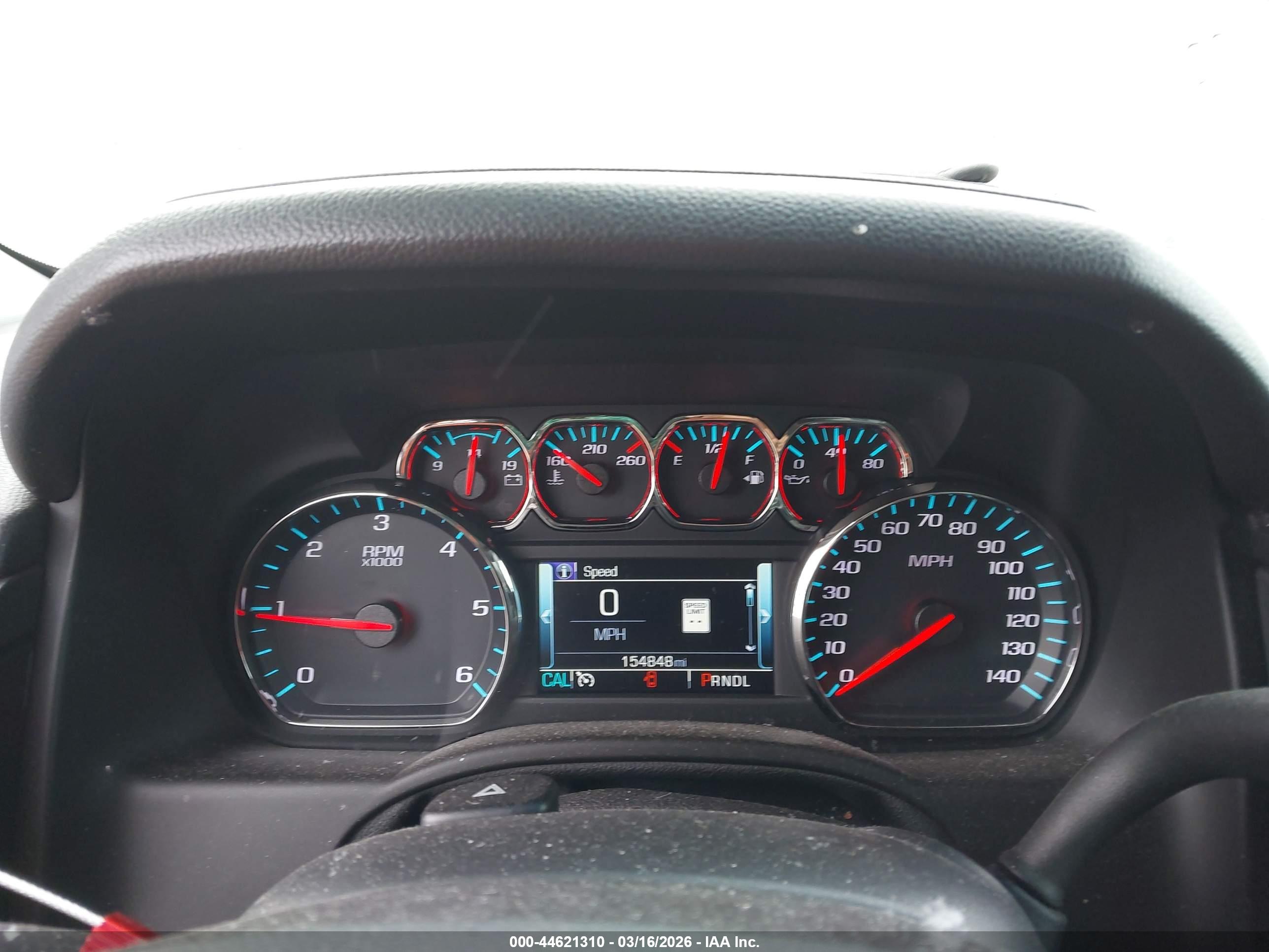 CHEVROLET SUBURBAN image 7