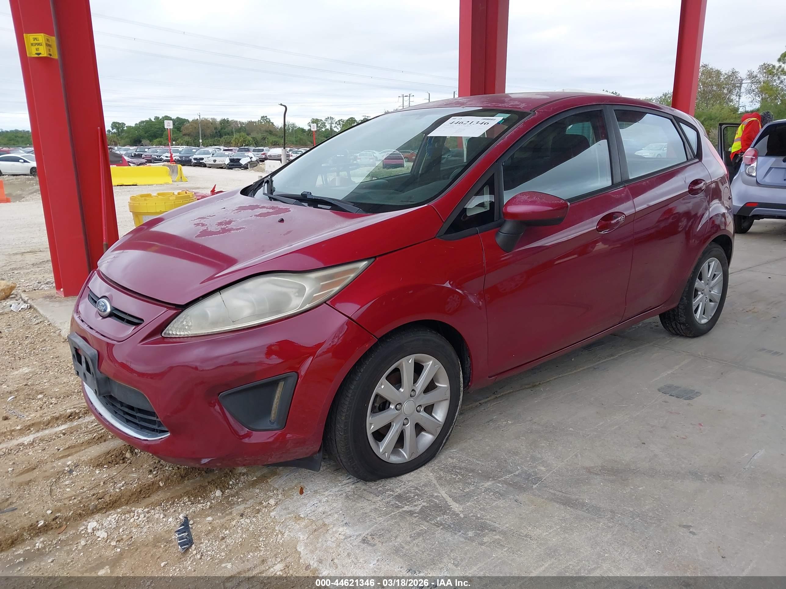 FORD FIESTA image 2